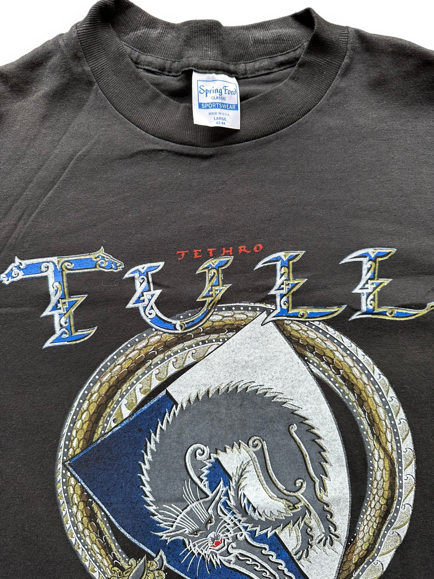 Upper Chest/Tag View of Vintage Jethro Tull 1987 Tour Tee Tee SZ L | Vintage Single Stitch Rock Tee Seattle | Barn Owl Vintage