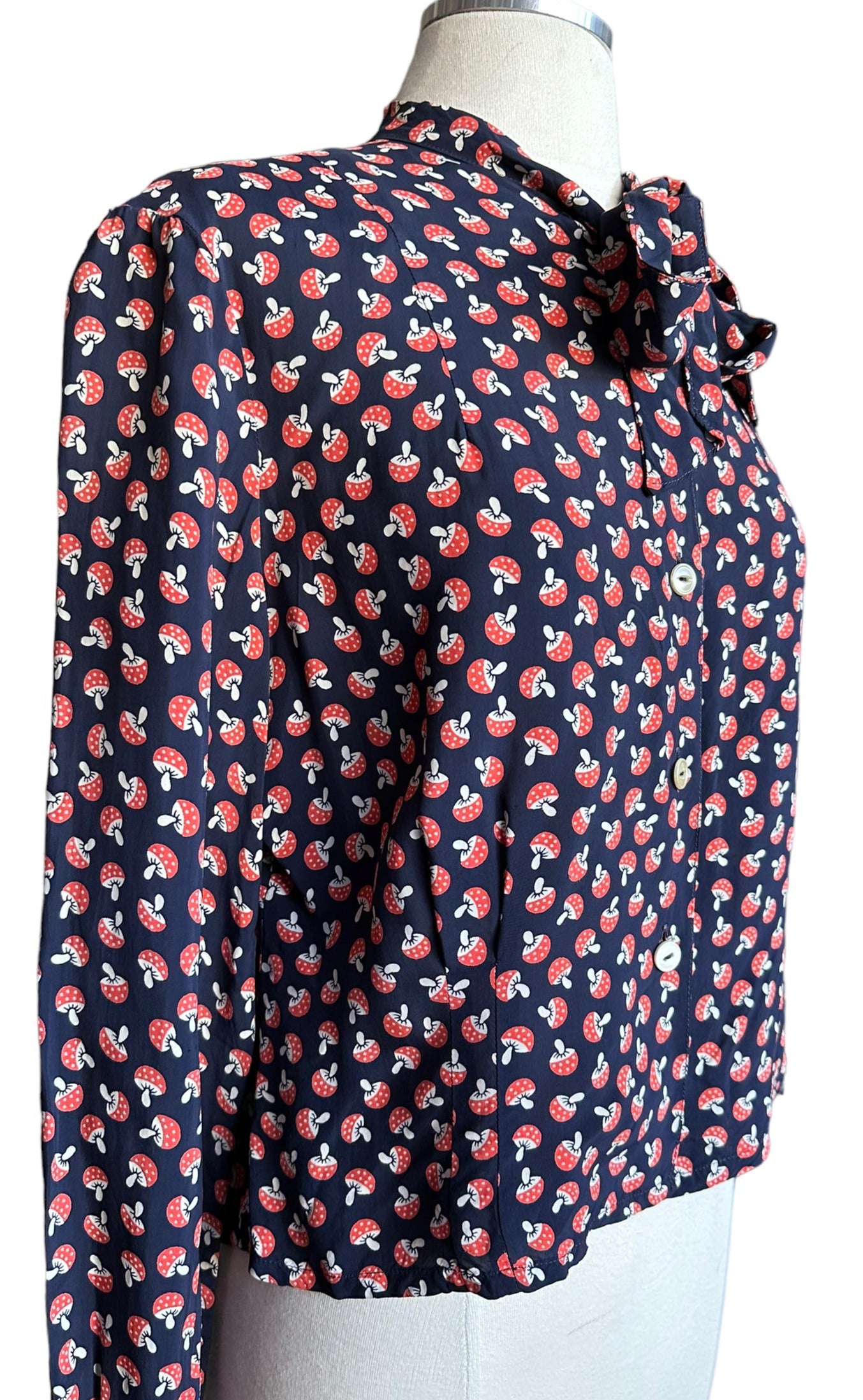 Right side view of Vintage 1950s Mushroom Print Top | Barn Owl Vintage | Seattle True Vintage