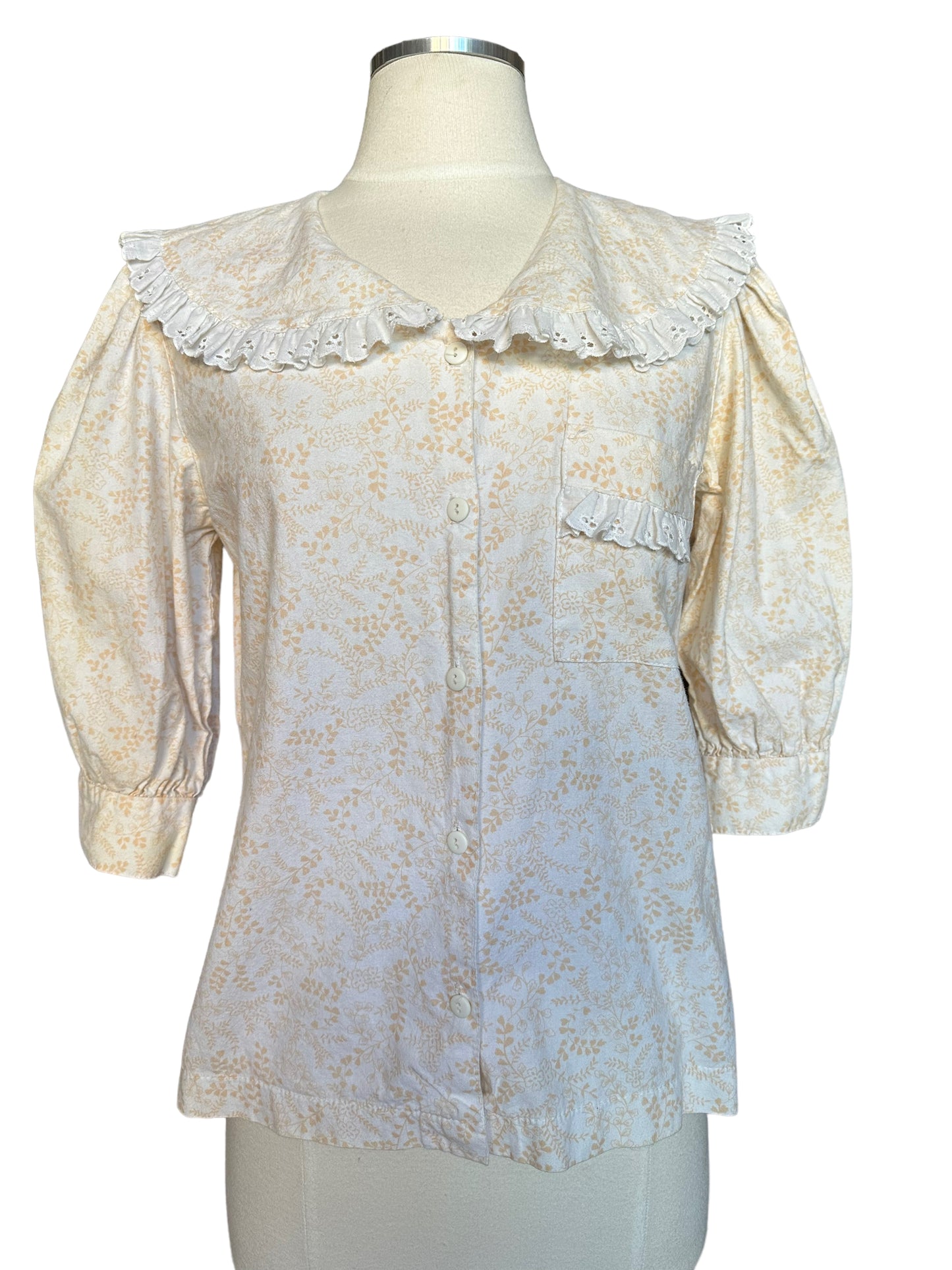 Full front view Vintage 1980s En Chanté Ruffle Collar Top | Vintage Ladies Tops | Barn Owl Seattle