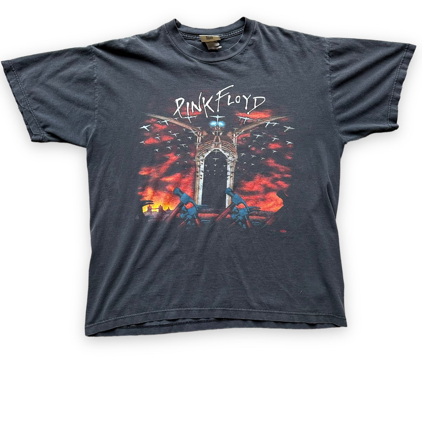 Front View of Vintage 1990s Winterland Pink Floyd The Wall Tee Size XL | Barn Owl Vintage Seattle | Vintage Rock Tees