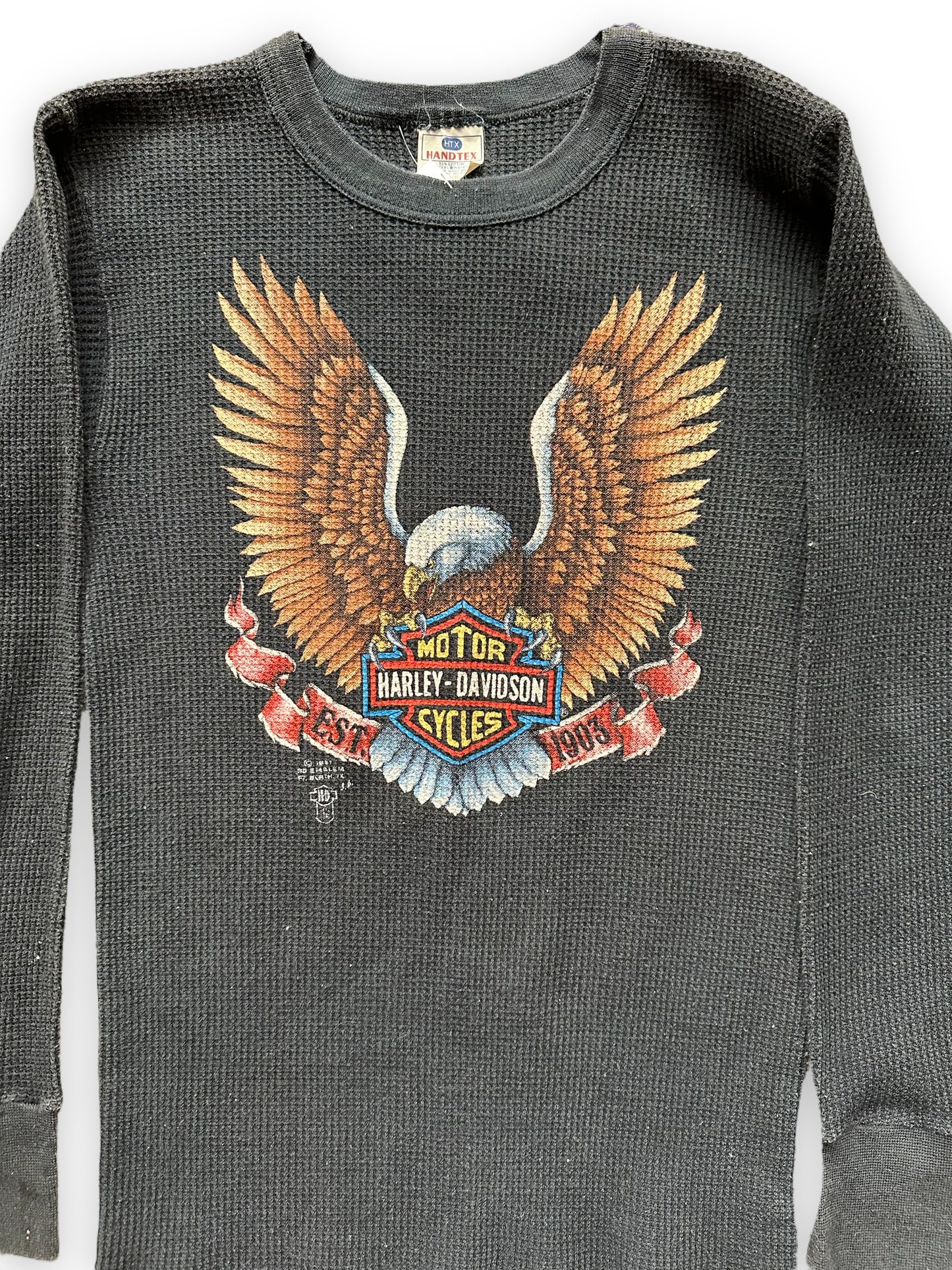 Graphic Close Up on Vintage Harley Davidson 3D Emblem Thermal Long Sleeve SZ L | Vintage Harley Tee | Barn Owl Vintage Seattle