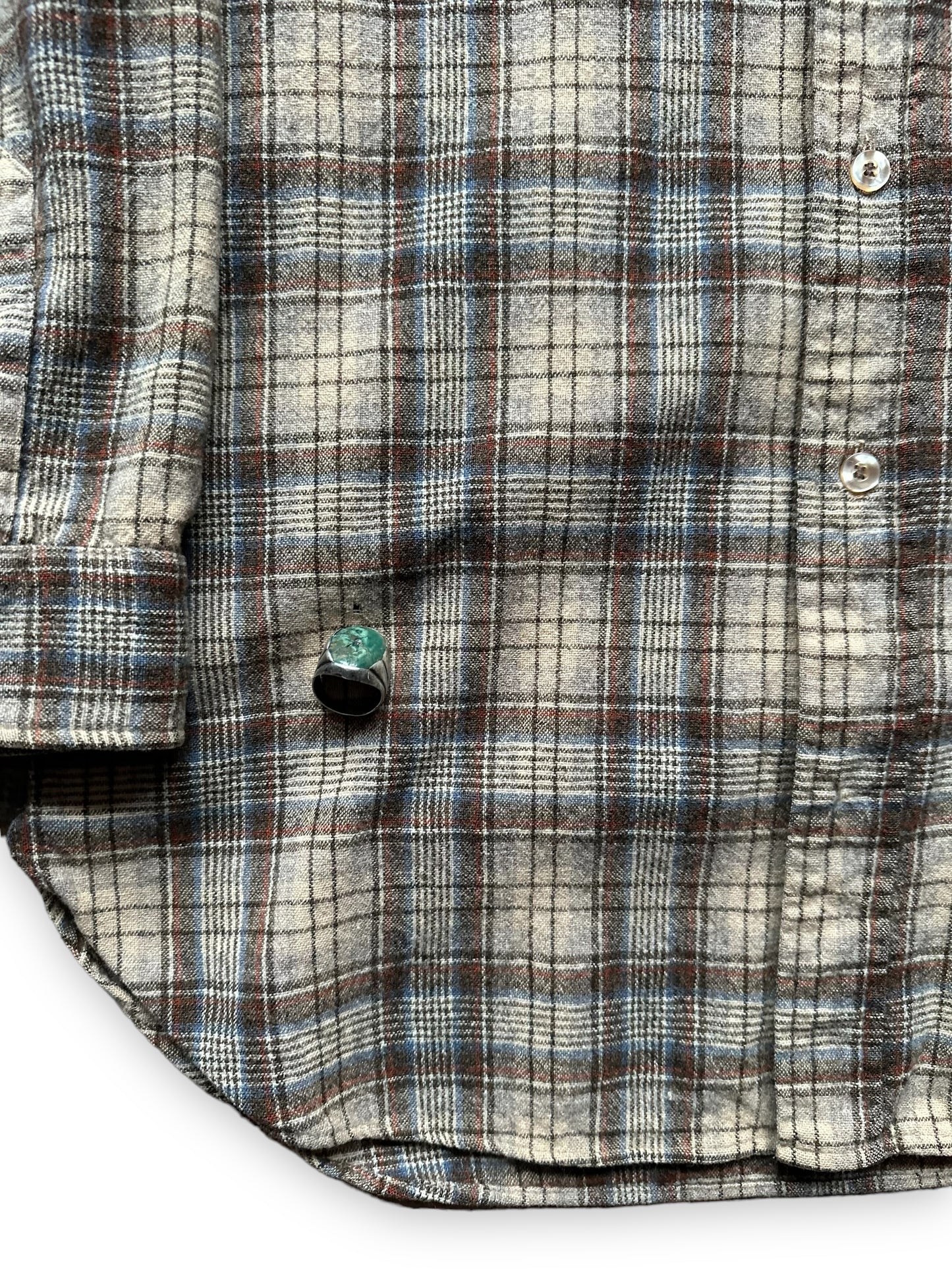Small Hole on Front of Vintage Pendleton Wool Flannel Shirt SZ L | Vintage Wool Workwear Seattle | Barn Owl Vintage