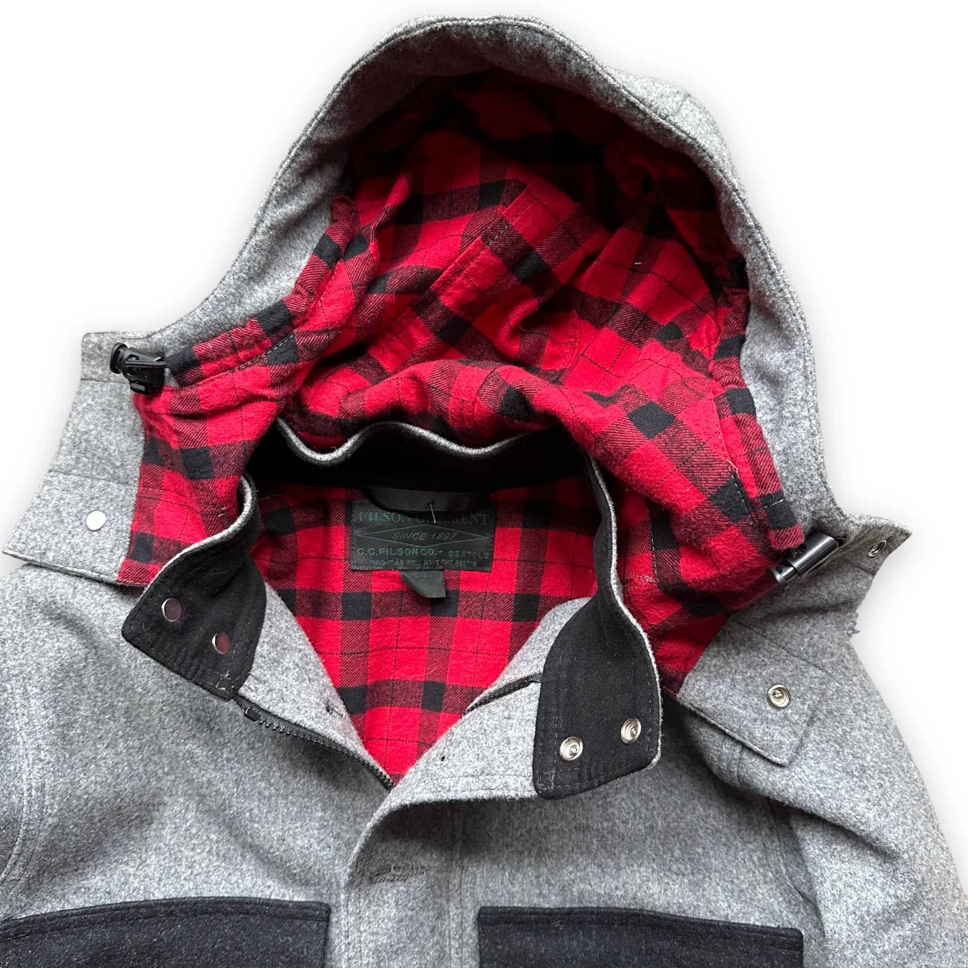 Upper Front View on Filson Black and Grey Mackinaw Wool Cruiser SZ XS |  Filson Jackets Seattle | Barn Owl Vintage