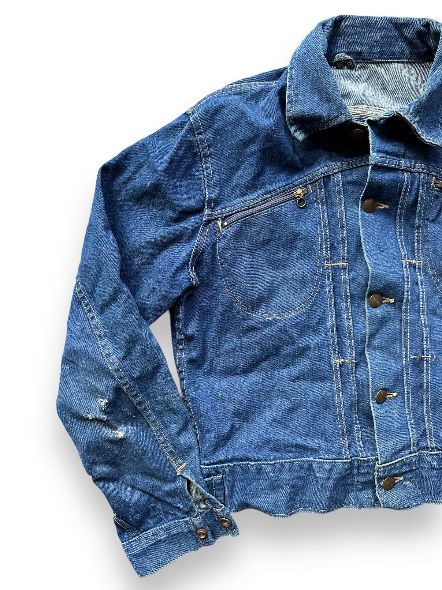 Front Right View of Vintage Roebucks Selvedge Denim Jacket SZ S | Vintage Jean Jacket Seattle | Seattle Vintage Denim