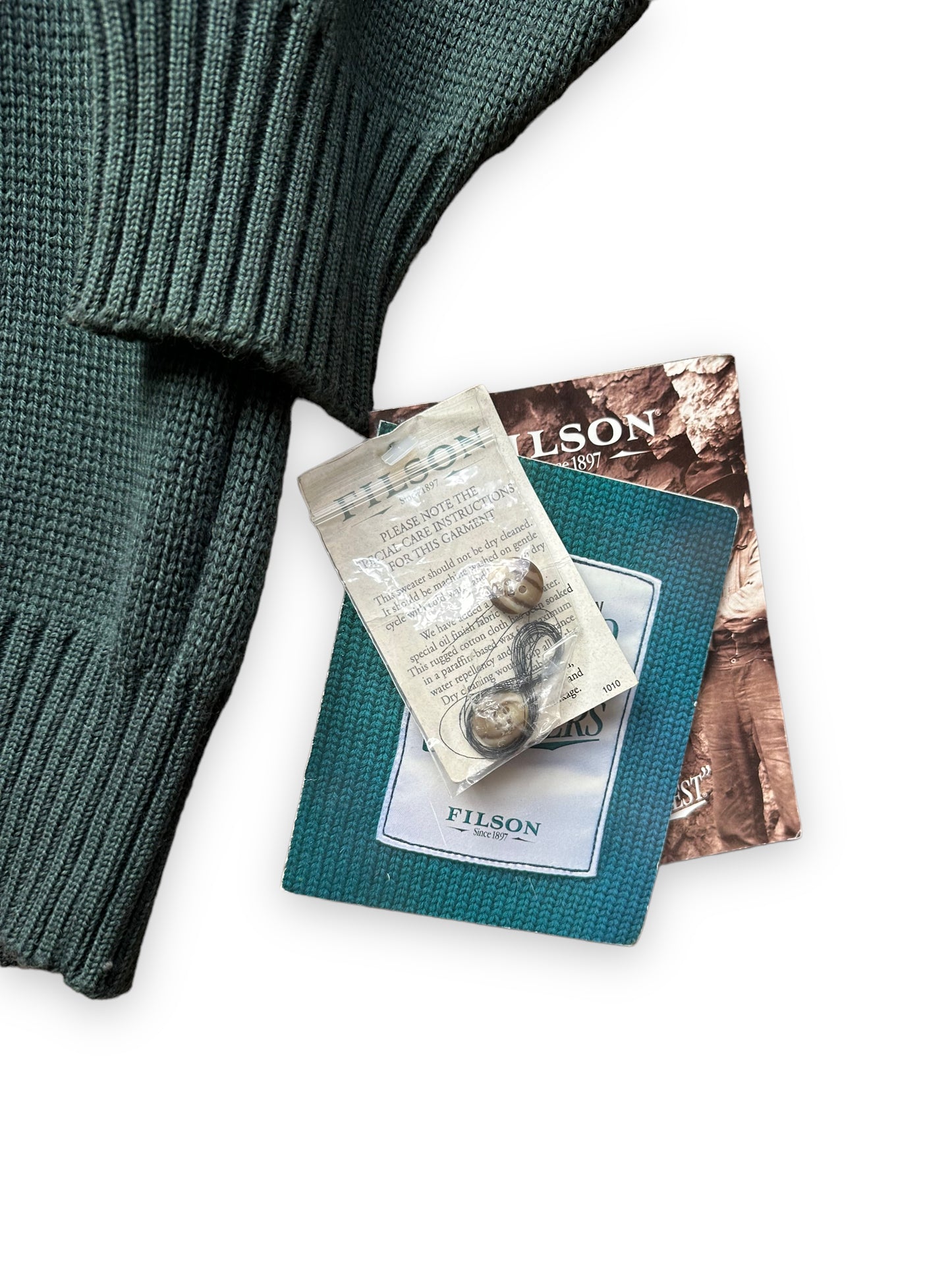 Deadstock Tag View of Deadstock Filson Guide Sweater SZ XXL | Vintage Filson Workwear Seattle | Barn Owl Vintage Goods