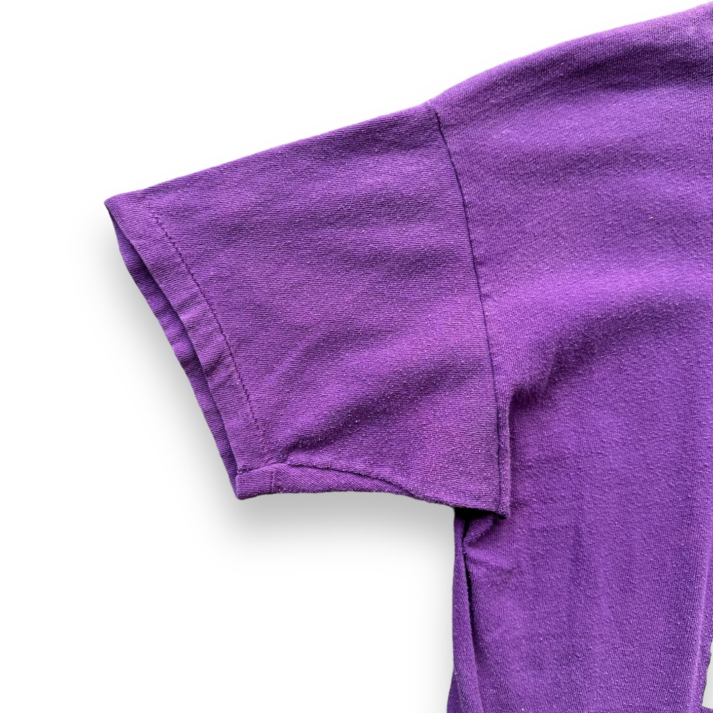 Right Single Stitch Sleeve View on Vintage Russell Athletic Janesville Tigers Tee SZ L | Vintage T-Shirts Seattle | Barn Owl Vintage Tees Seattle