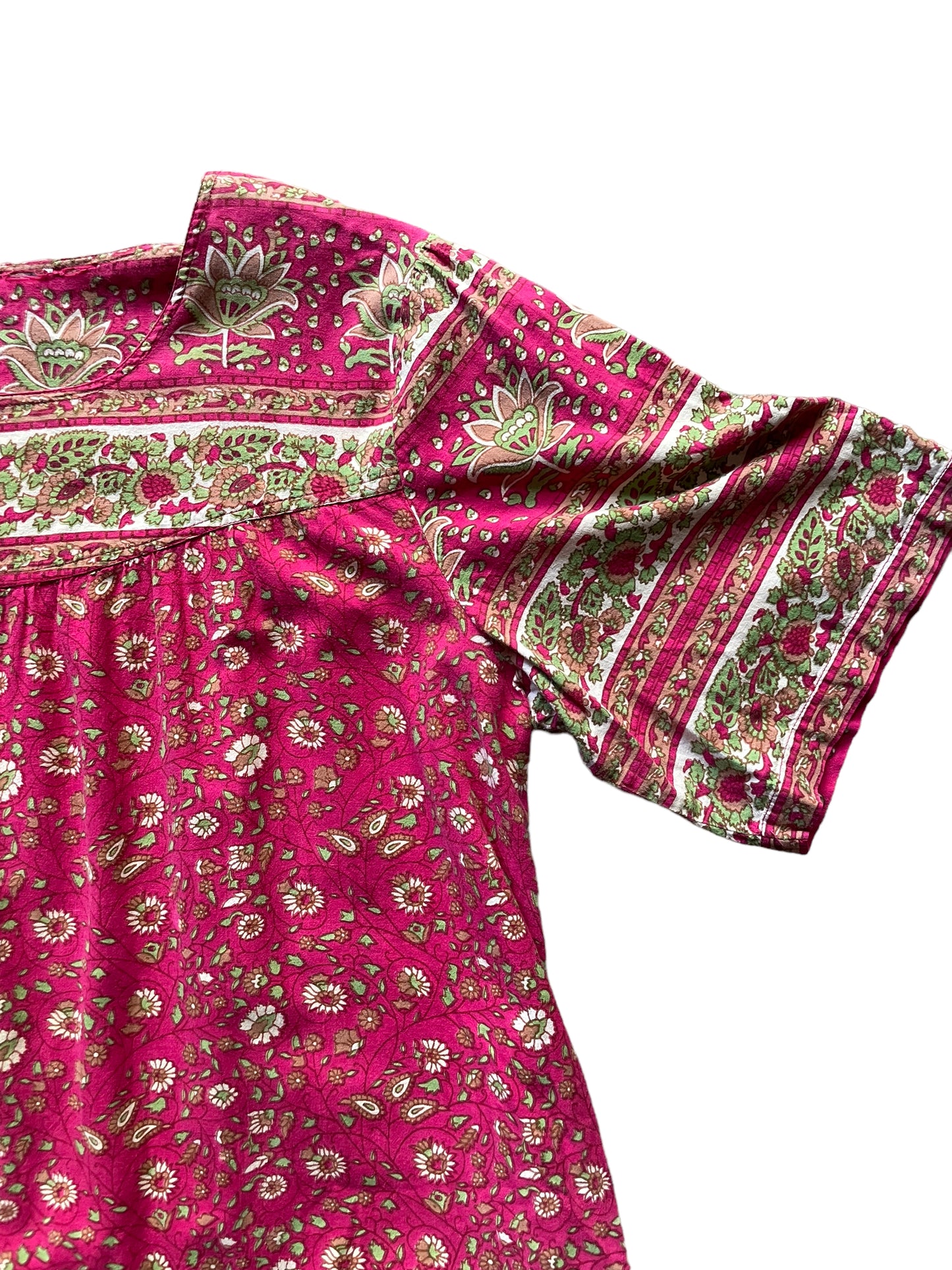 Front left sleeve view of Vintage 1970s Indian Cotton Dress Sz XL