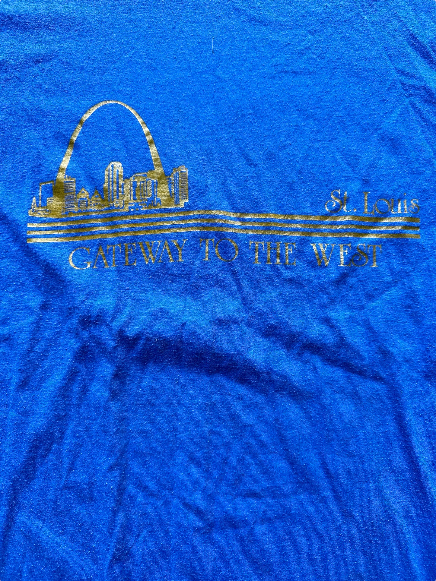 Close Up Front Graphic Detail on Vintage St. Louis Tourist Tee SZ XXL | Vintage T-Shirts Seattle | Barn Owl Vintage Tees Seattle