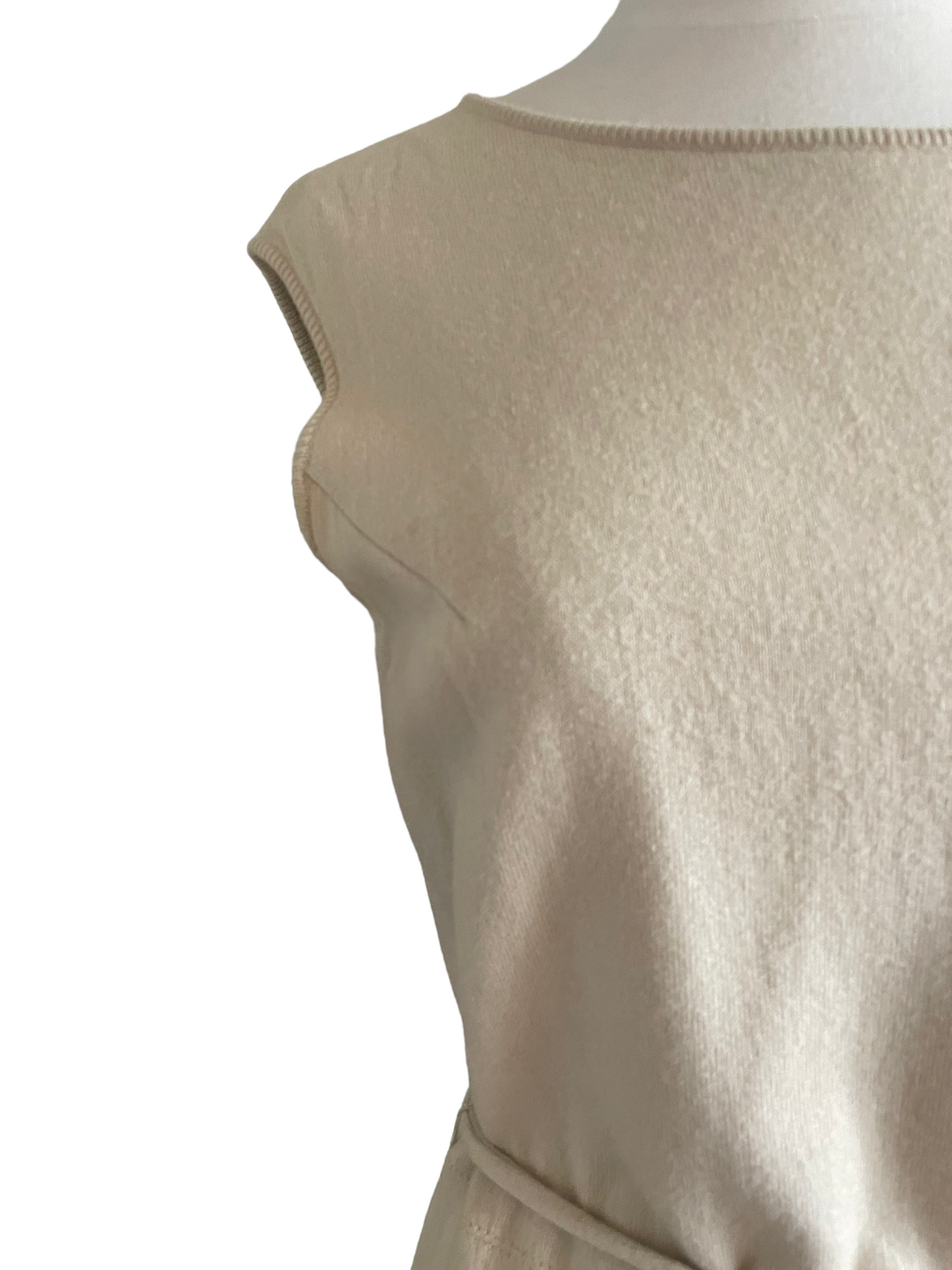 Vintage 1960s Jantzen Cream Wool Dress SZ Med | Barn Owl Vintage | Seattle Vintage Dresses Front right shoulder view.