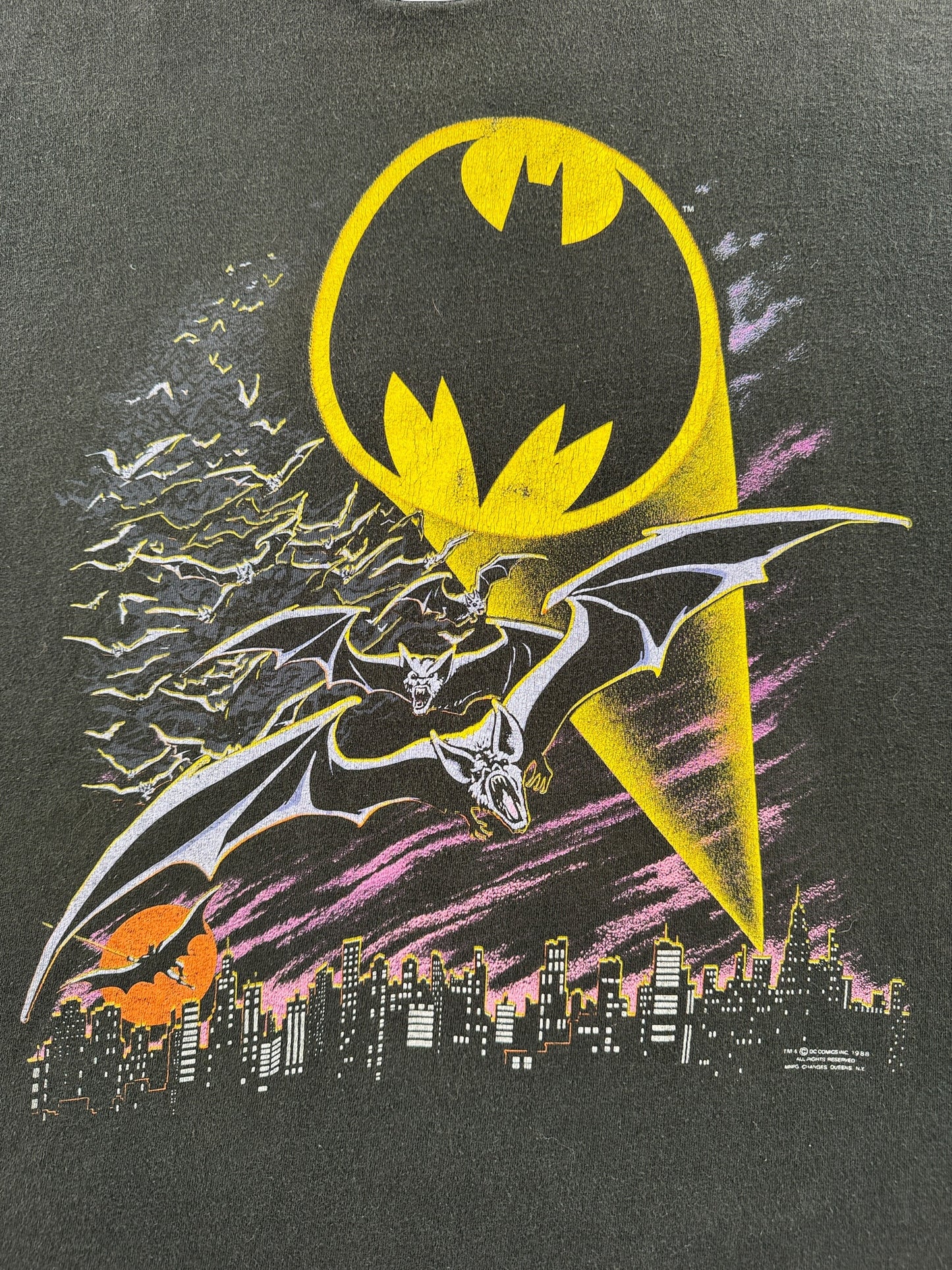 Graphic of Vintage 1988 Batman Tee SZ XL
