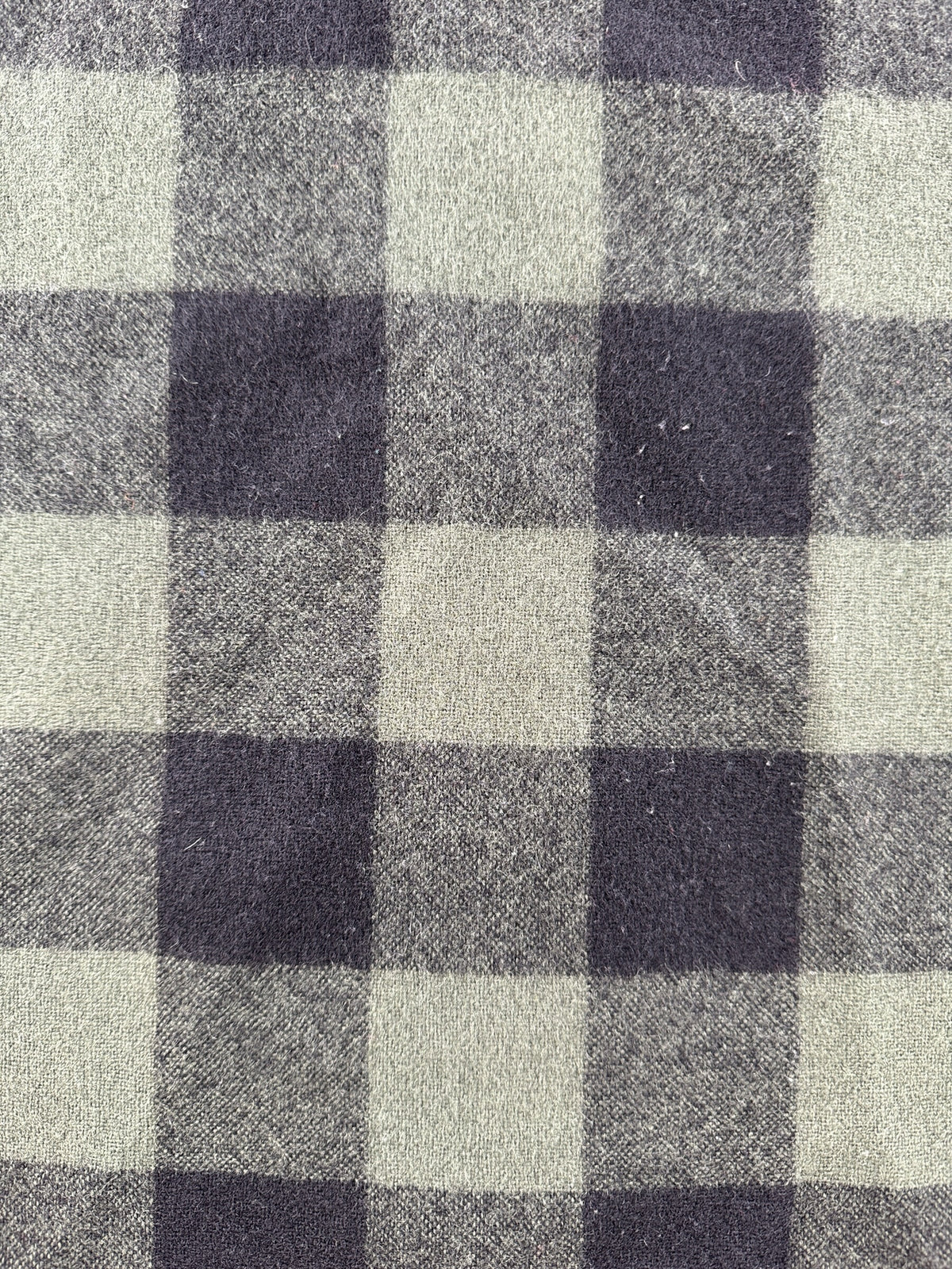 Pattern on Vintage Pendleton Green and Black Plaid Flannel SZ M