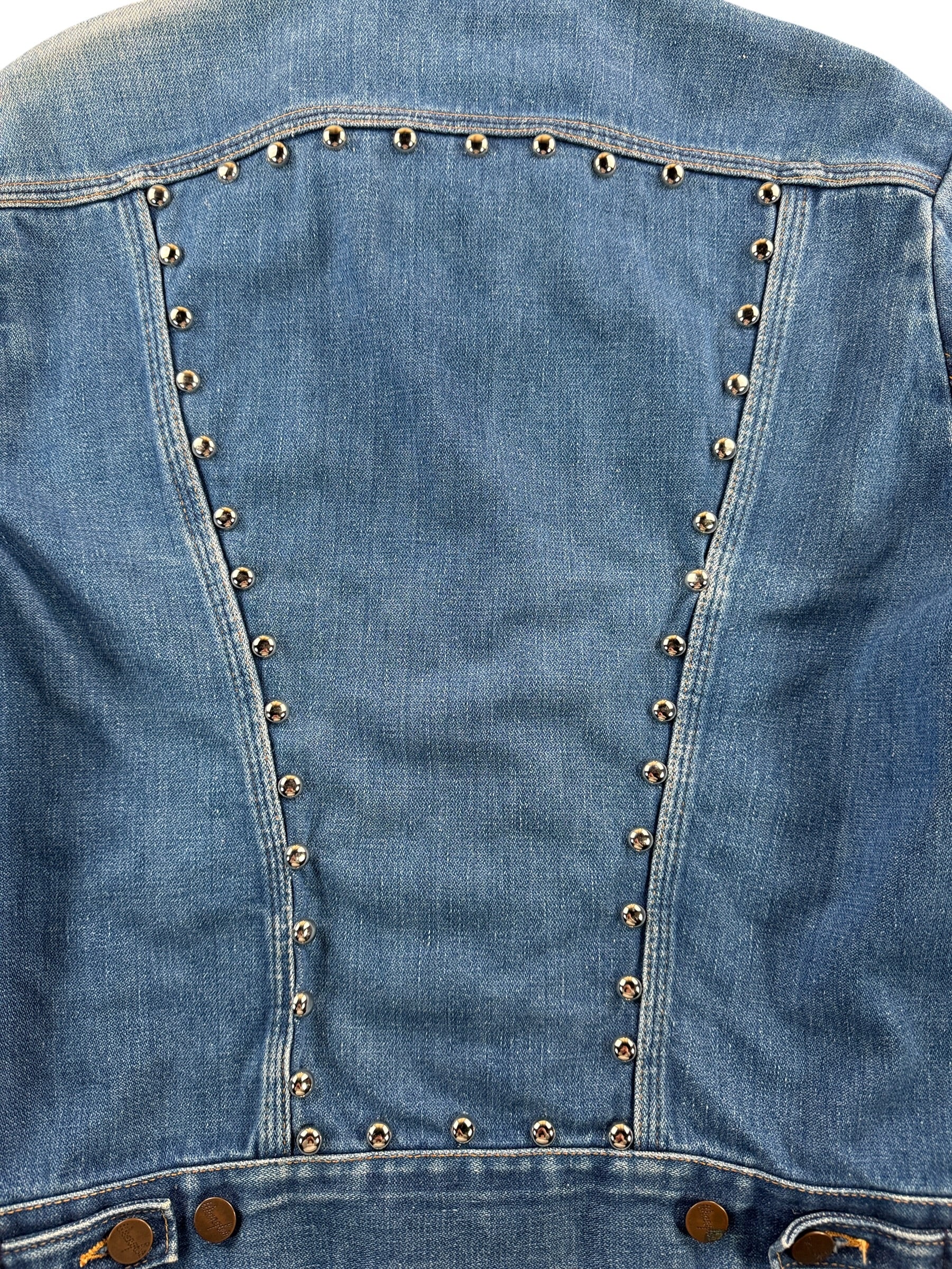 Back Studs on Vintage 70s Wrangler Studded Denim Jacket SZ M