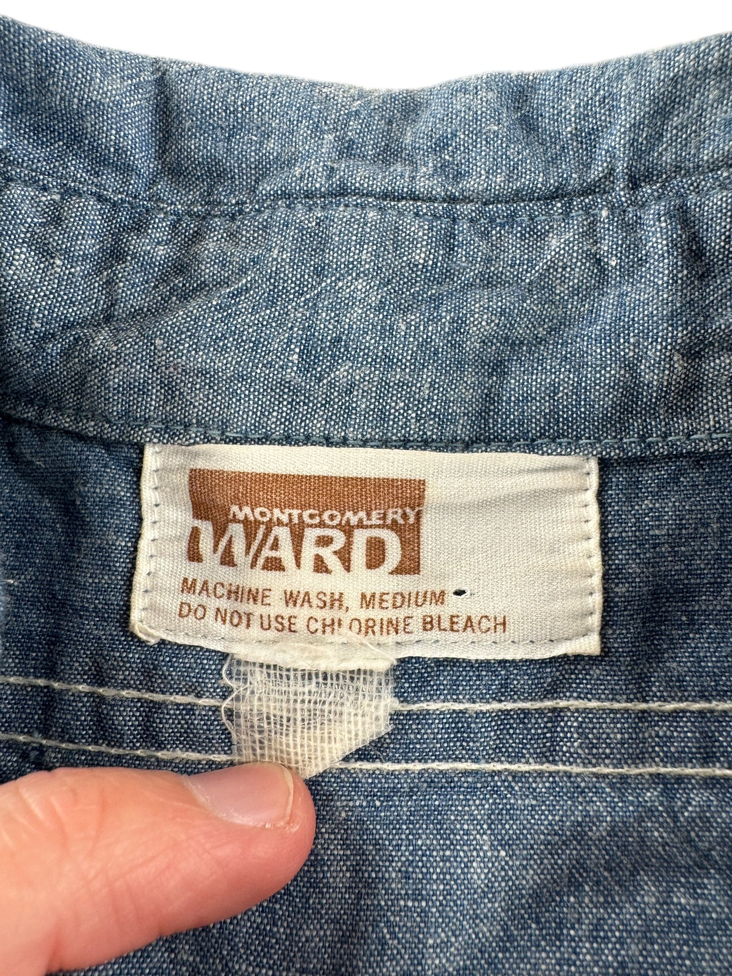 Label on Vintage Montgomery Ward Quarter Zip Chambray SZ S