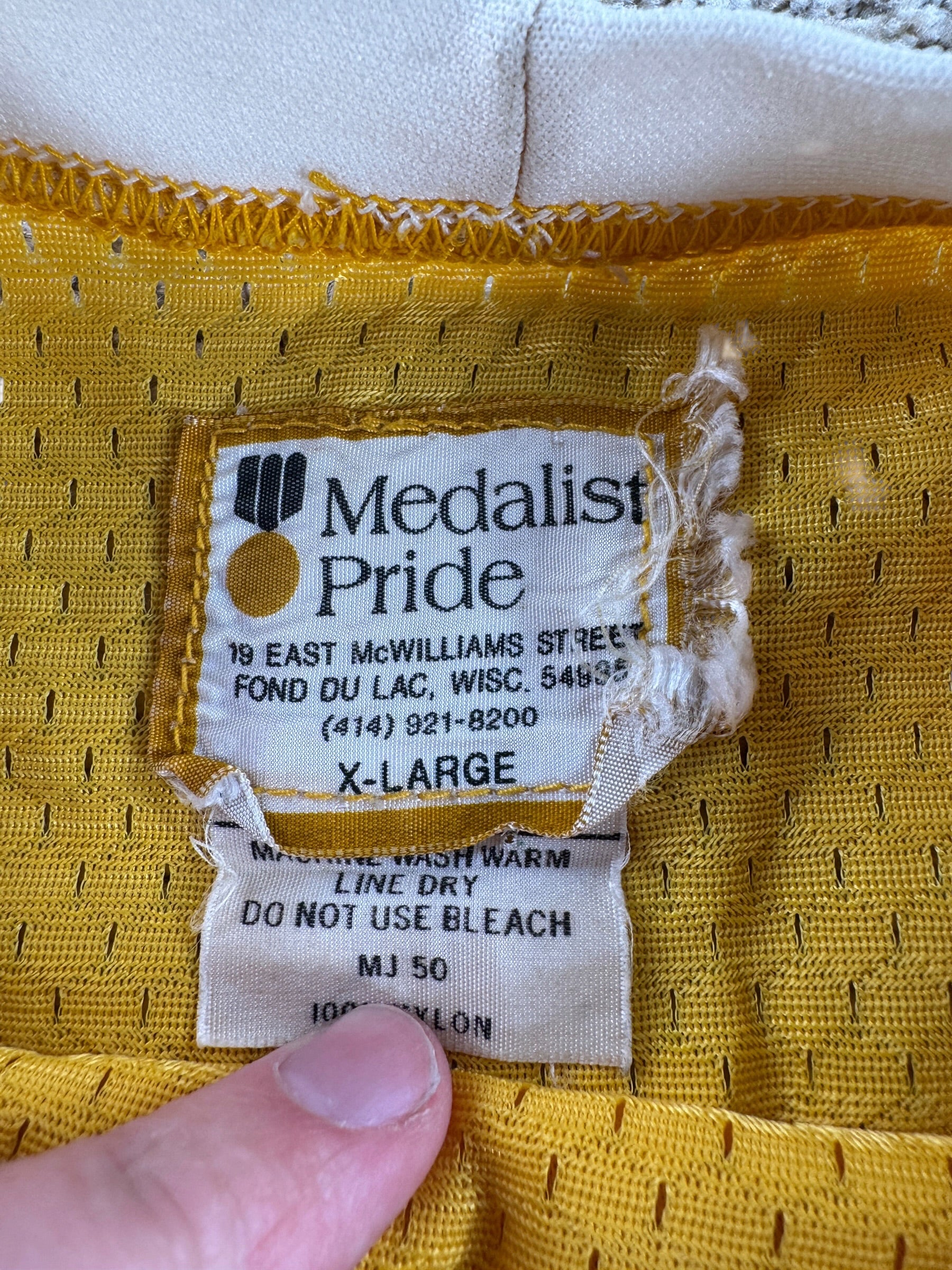 Label on Vintage Baystreet Bowery Jersey SZ XL