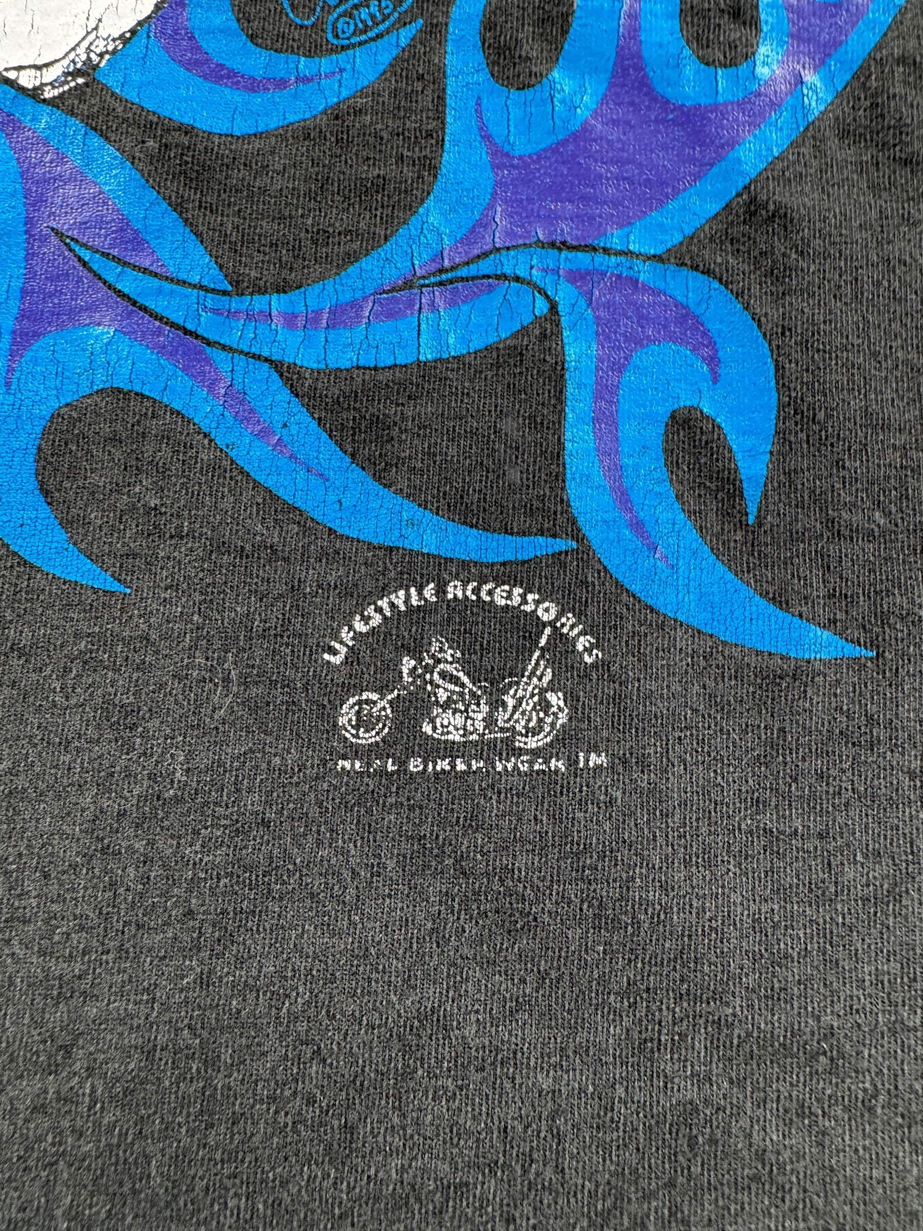 Trademark on Vintage Lifestyle Accessories Flames and Engine Tee SZ L
