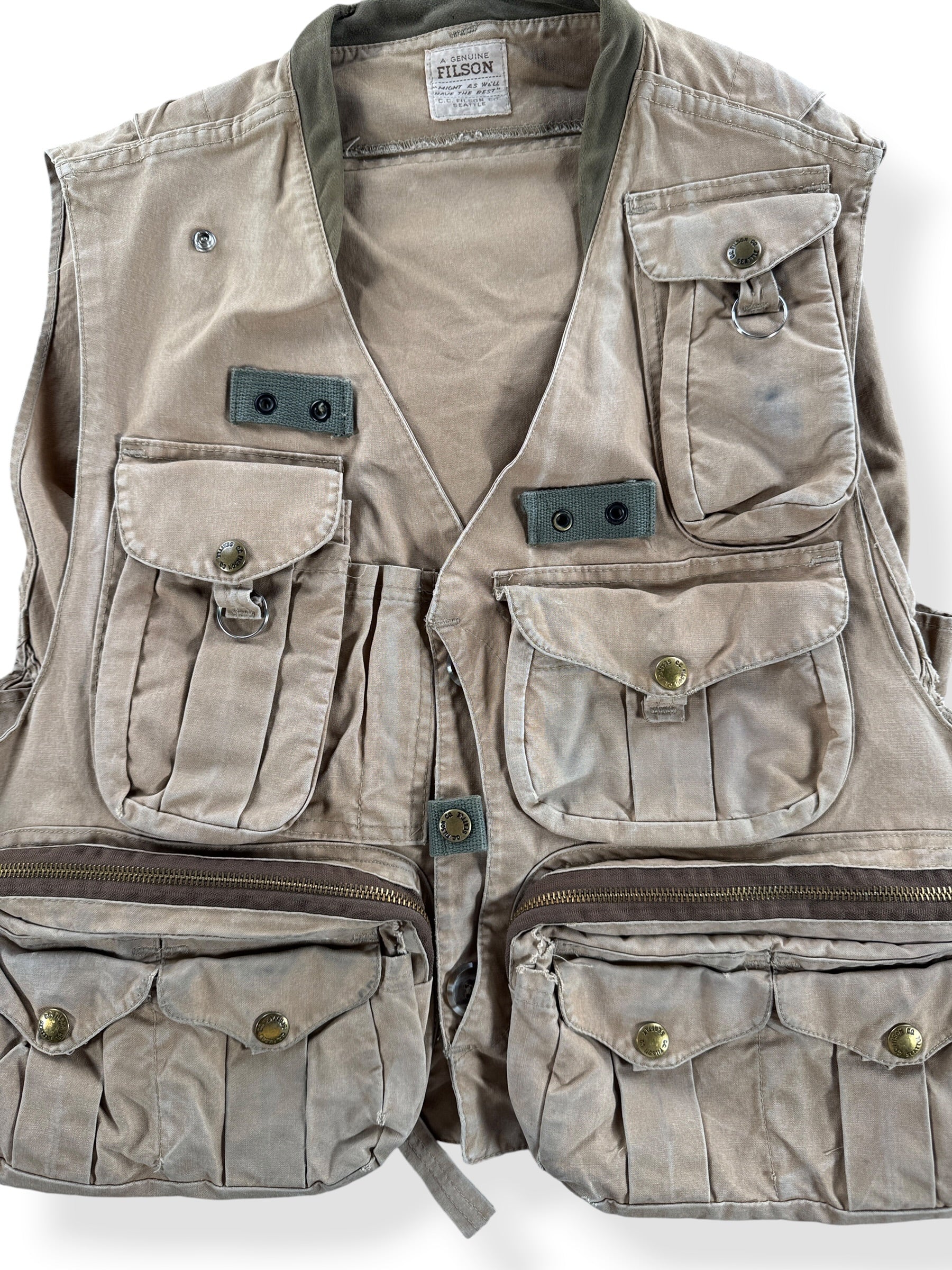 Front Close Up of Vintage Filson Fishing Vest SZ XL