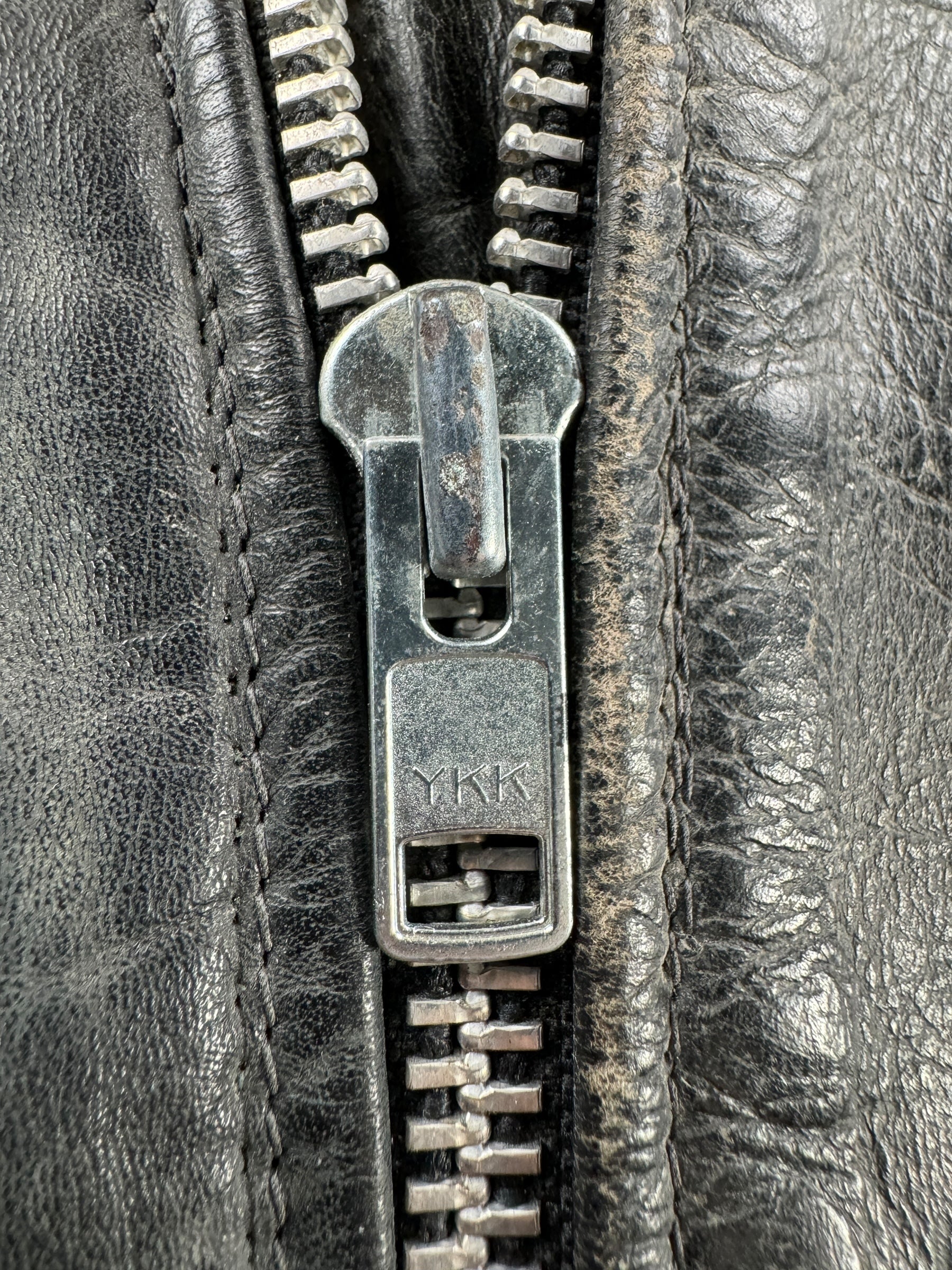 Zipper on Vintage 60s/70s Leather Jacket SZ M