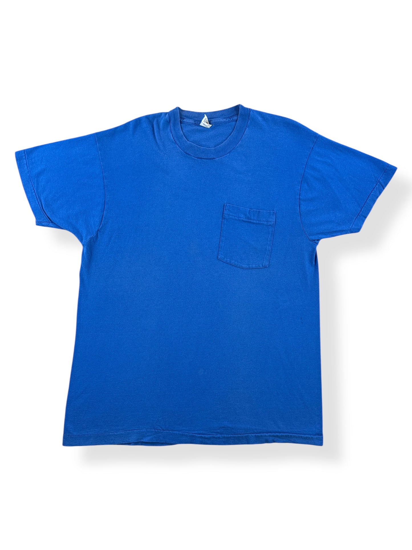 Front of Vintage Fruit of the Loom Blue Pocket Tee SZ XL (Fits L)