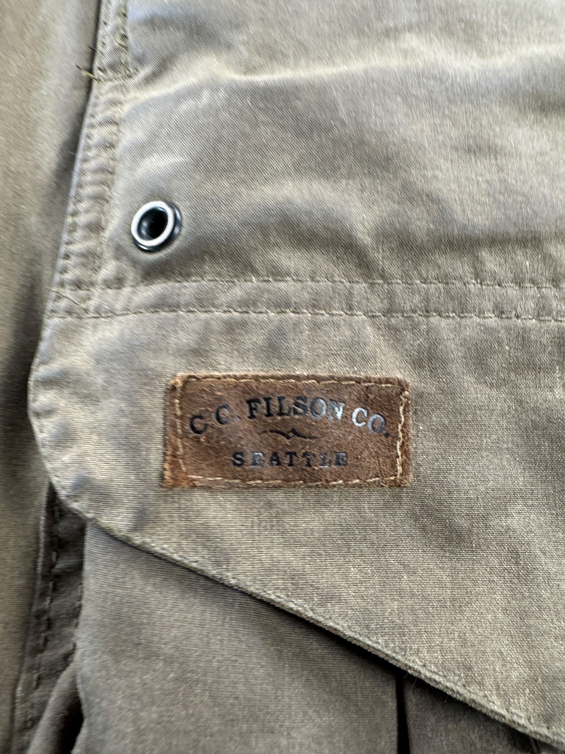 Label on Green Label Filson Foul Weather Coat with Liner SZ L
