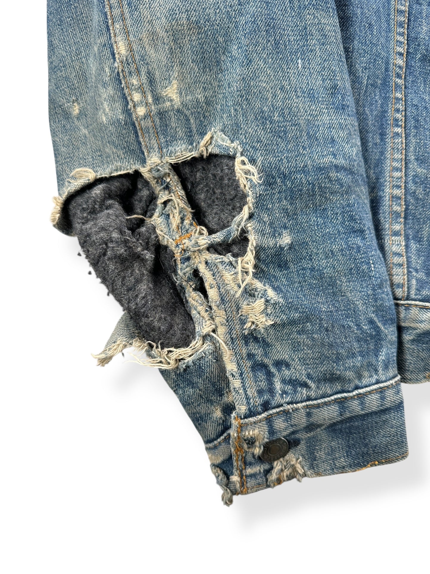 Damage on Right Sleeve of Vintage Levis Blanket Lined 2 Pocket Thrasher Jacket SZ L AS IS