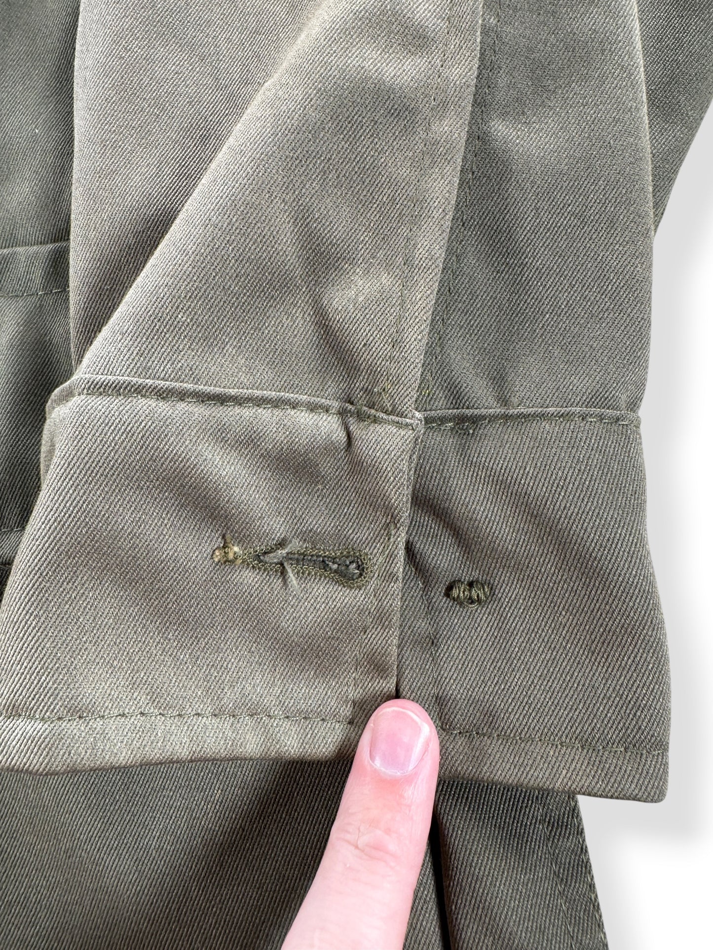 Missing Button on Vintage 10x Brand Hunting Jacket SZ M