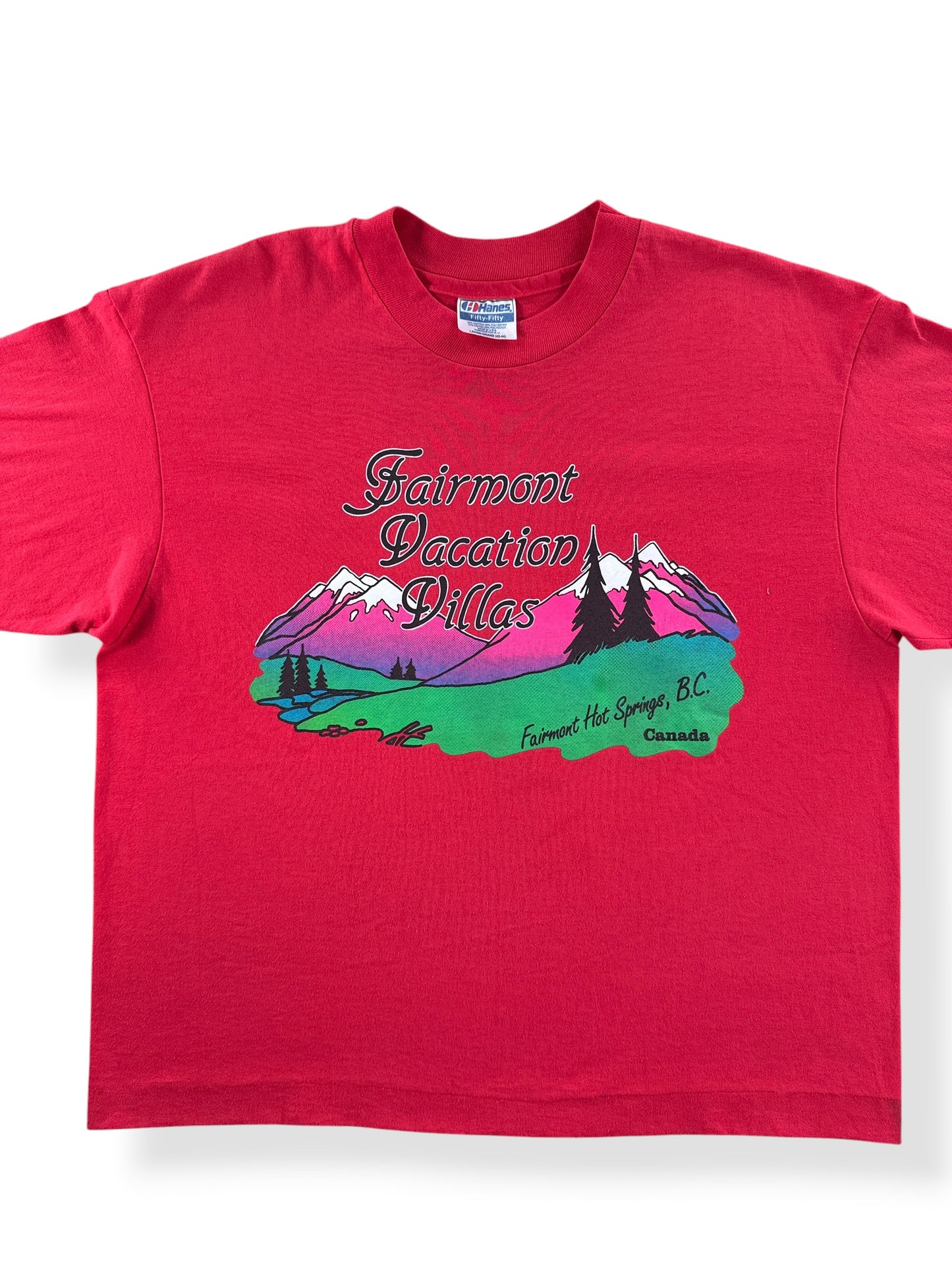 Front Close Up of Vintage Fairmont Vacation Villas B.C. Canada Tee SZ L
