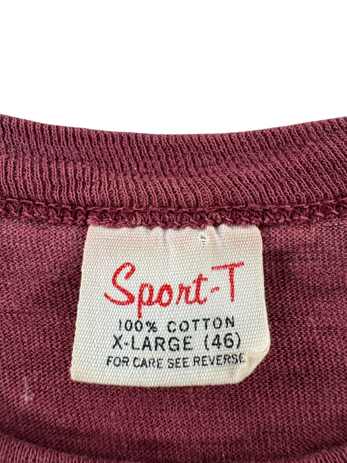 Tag on Vintage 70s Maroon Kiss Tee SZ XL (Fits L)