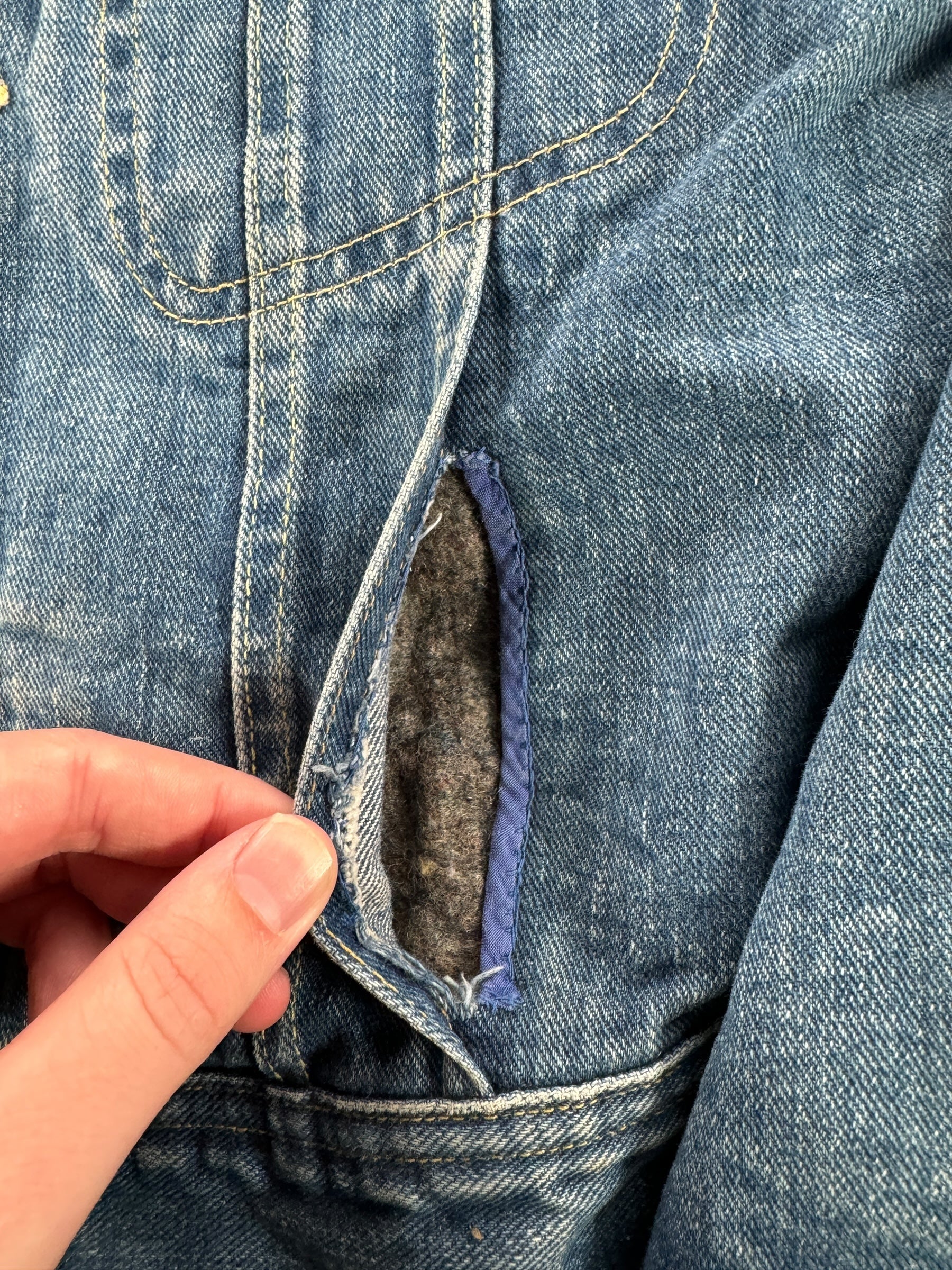 Hidden Pocket on Vintage 70s Era Lee Storm Rider Jacket SZ S