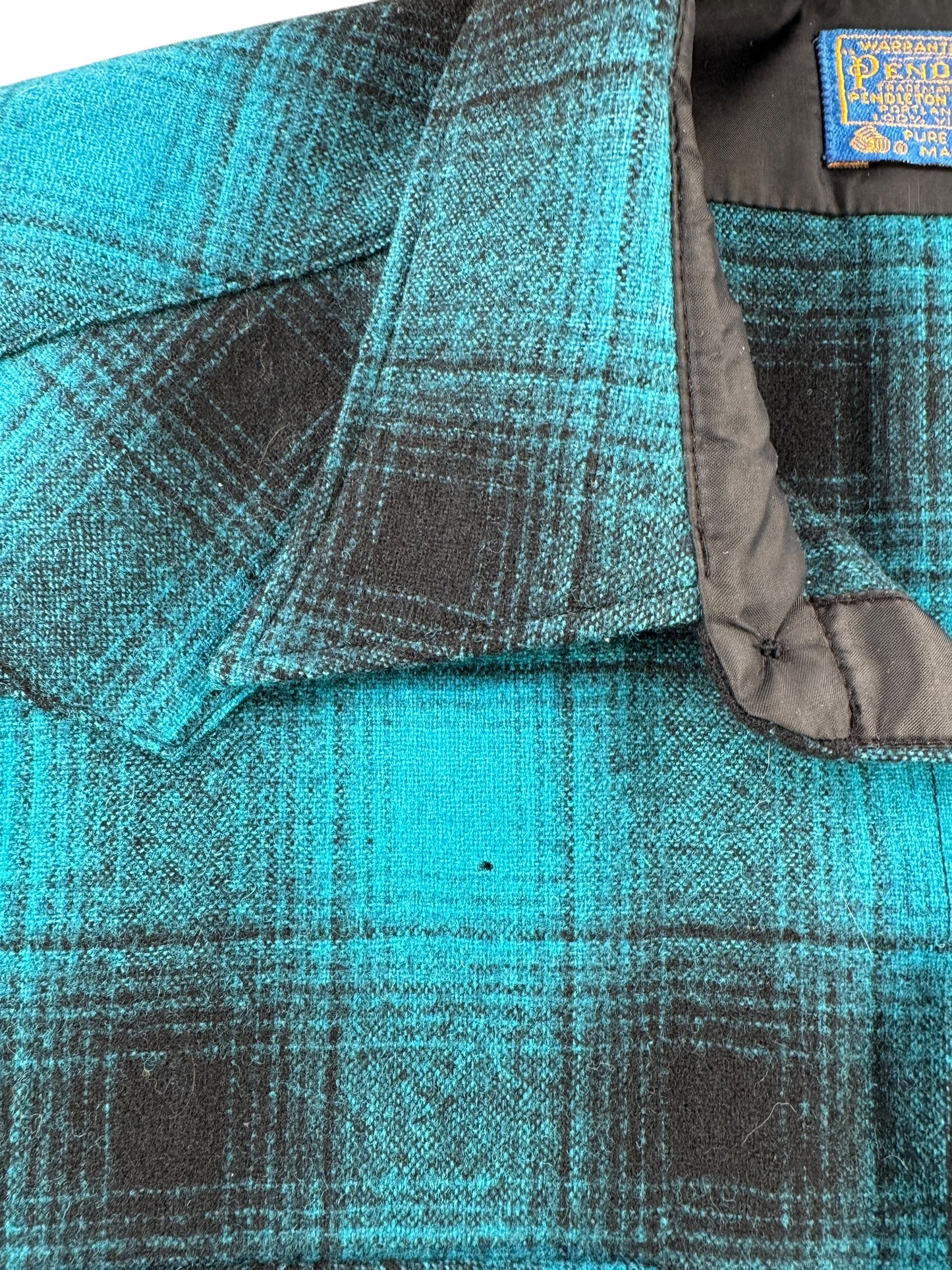 Holes on Vintage Pendleton Turquoise Shadow plaid Pearlsnap Flannel SZ L