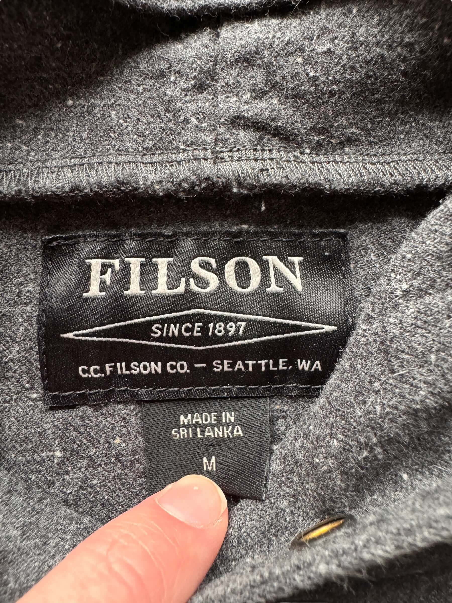 Label on Filson Grey Chamois Pullover Anorak SZ M