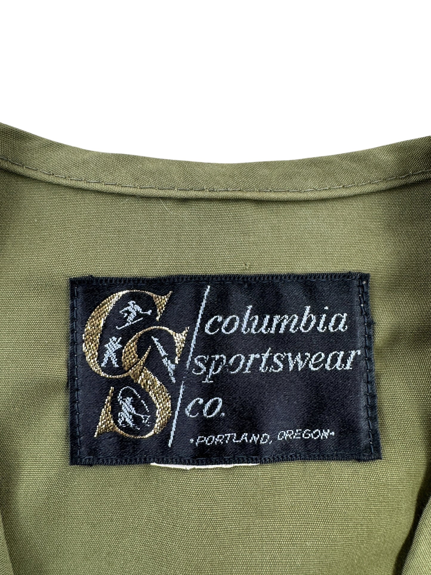 Label on Vintage Columbia Sportswear Fishing Vest SZ L