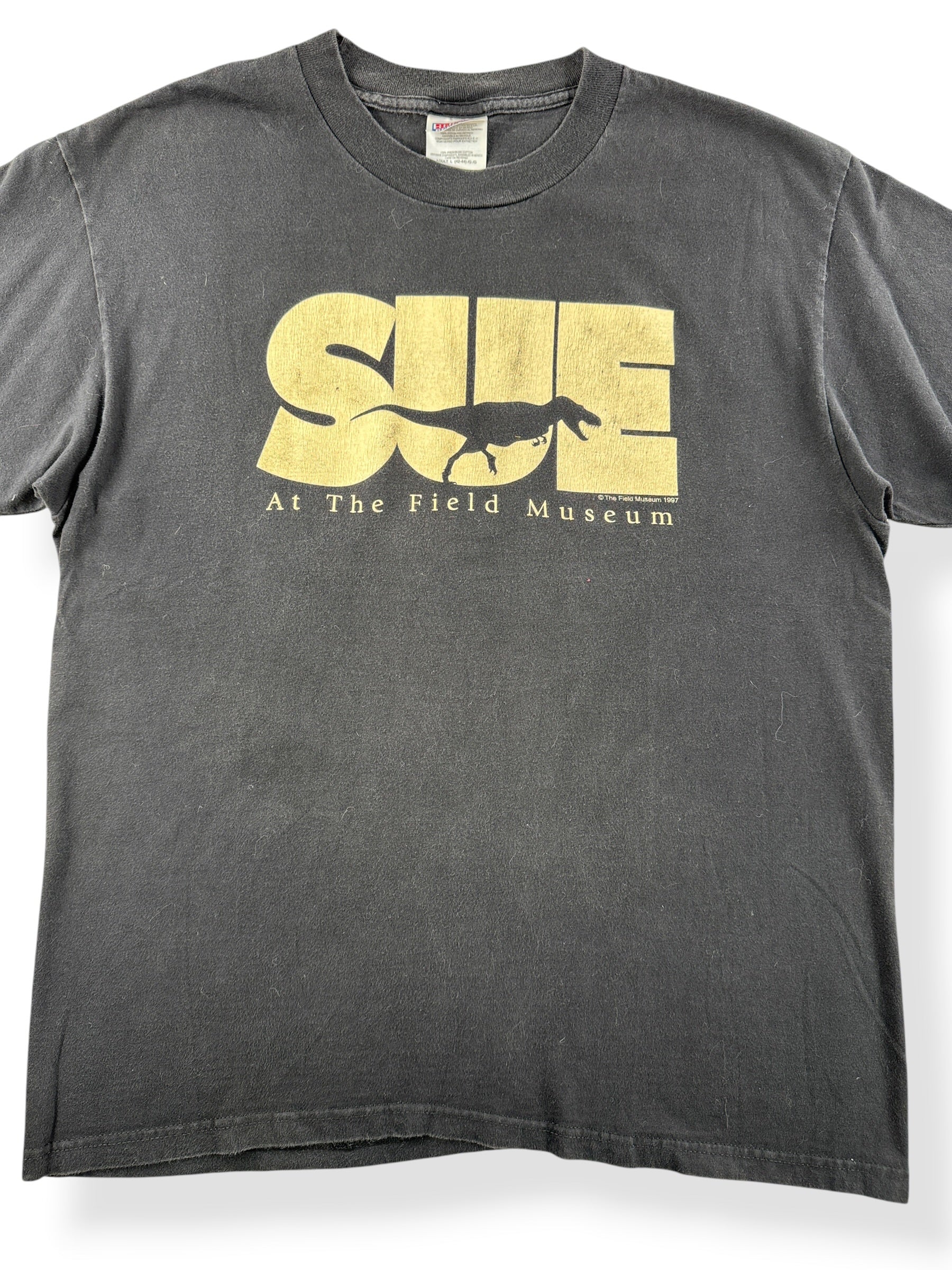 Front Close Up of Vintage Sue T. Rex Field Museum Tee SZ L