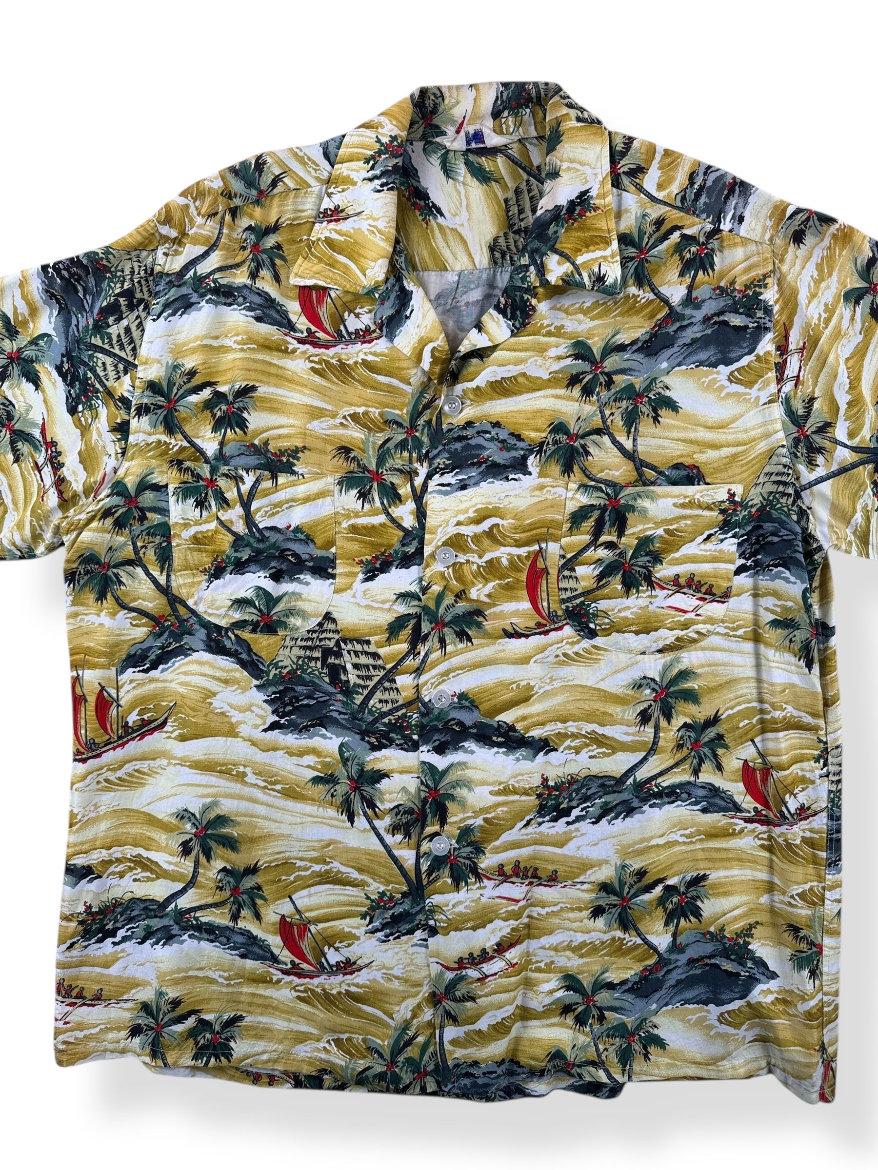 Front Close Up of Vintage Sportswear Made in Japan Aloha Shirt SZ L