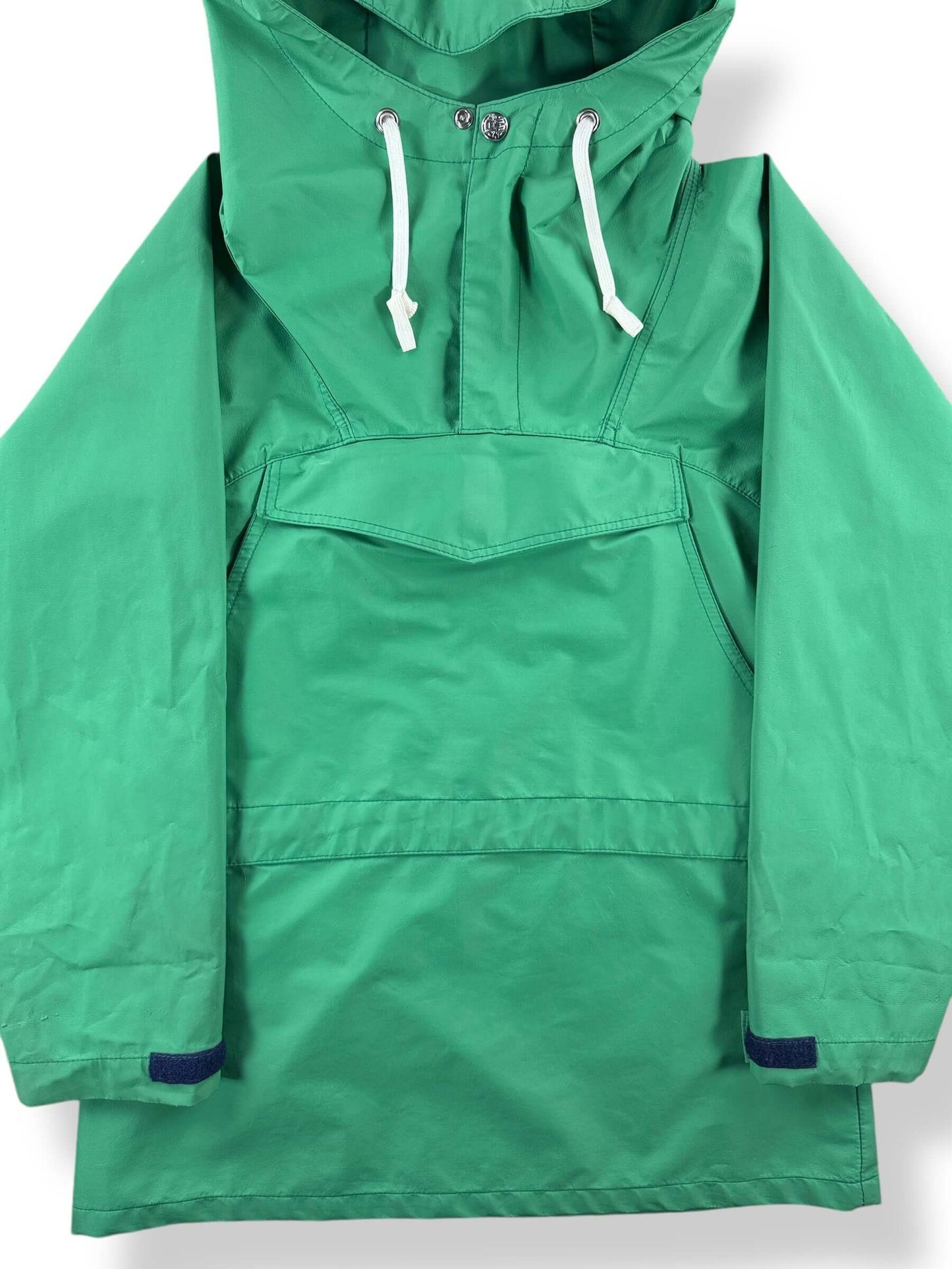 Front Close Up of Vintage REI Green Pullover Anorak SZ XXS