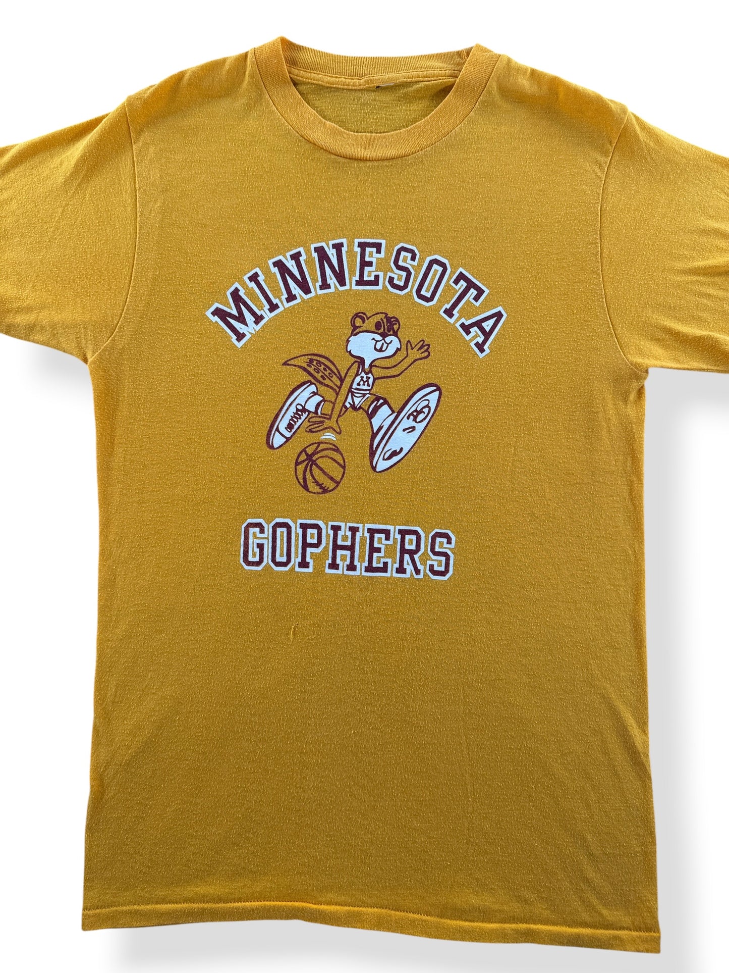 Front Close Up of Vintage Minnesota Gophers Tee SZ XS