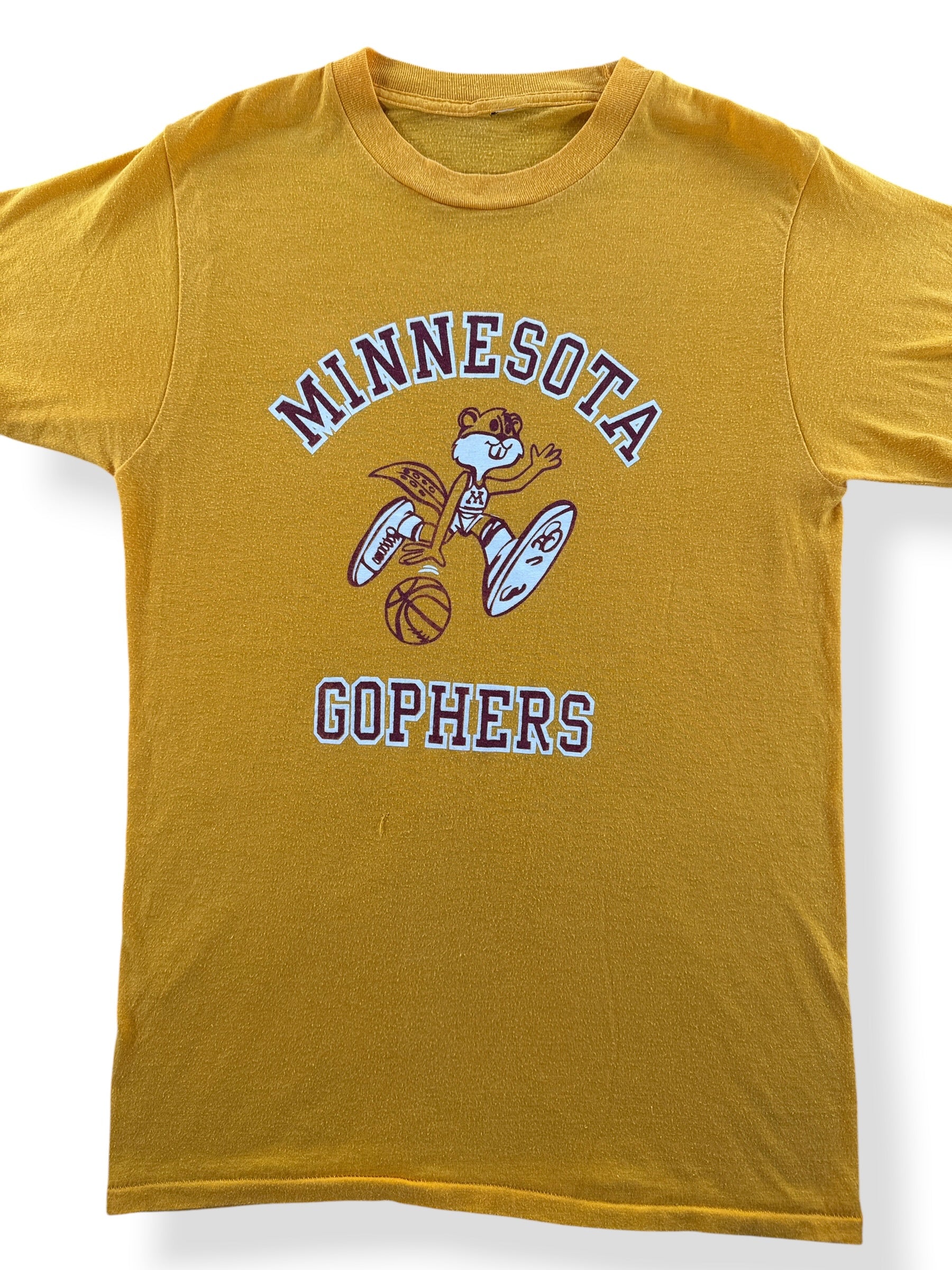 Front Close Up of Vintage Minnesota Gophers Tee SZ XS