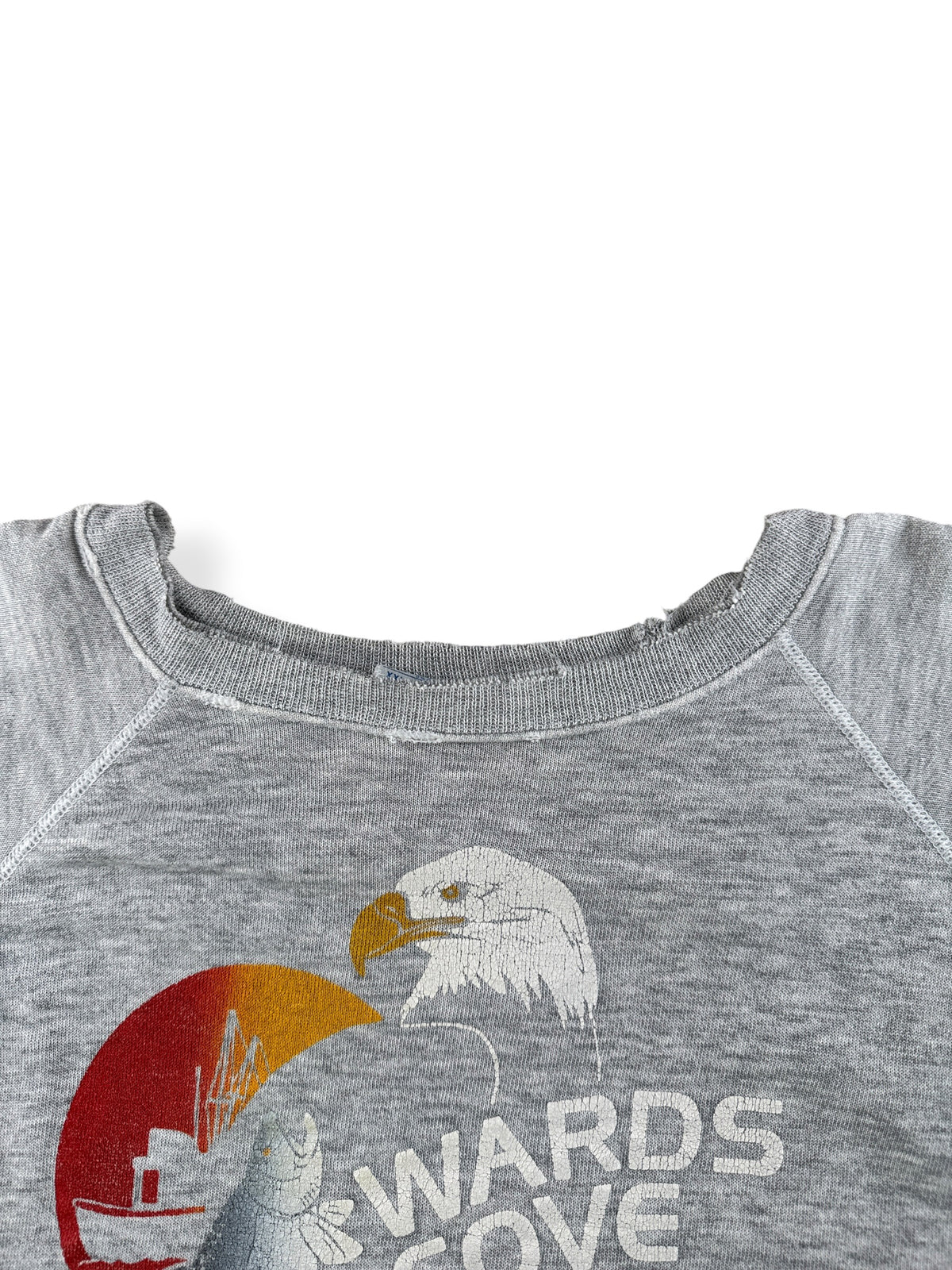 Collar on Vintage Alaska Fish Thrashed Crewneck SZ XXL (Fits XL)