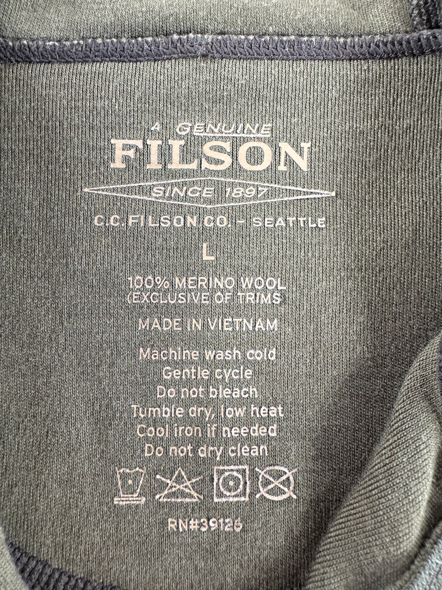Label on Filson Merino Wool Hoodie SZ L