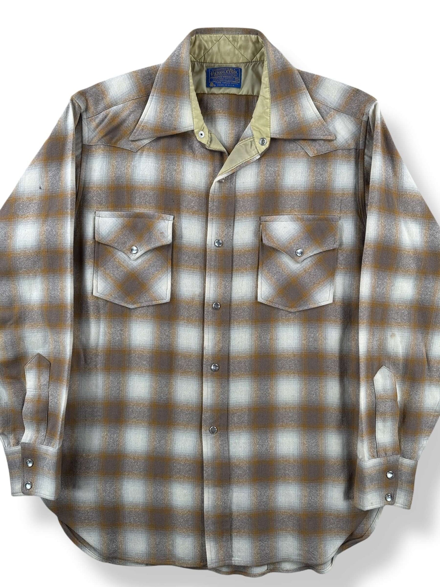 Front Close Up of Vintage Pendleton Beige Shadowplaid Pearlsnap Flannel SZ M AS IS