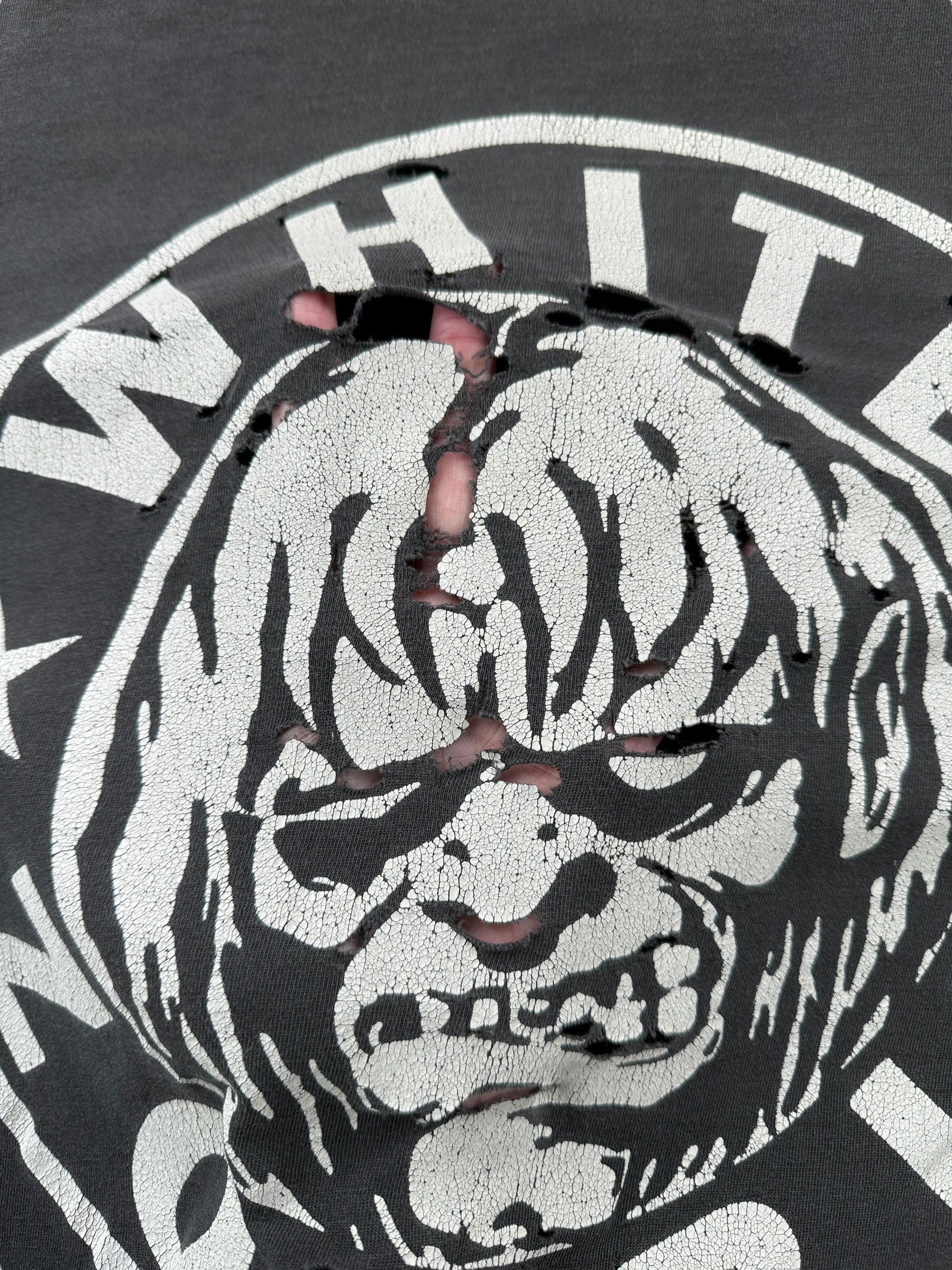 Holes on Vintage Distressed 1995 White Zombie Tee SZ XL