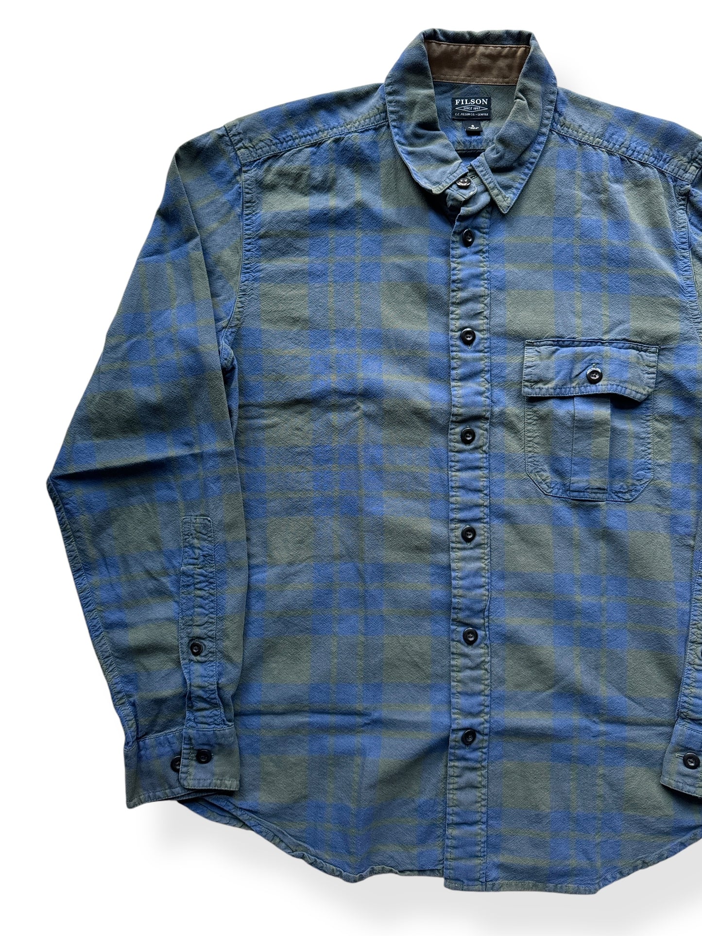 Front Right of Filson Green Blue Button Up Shirt SZ S