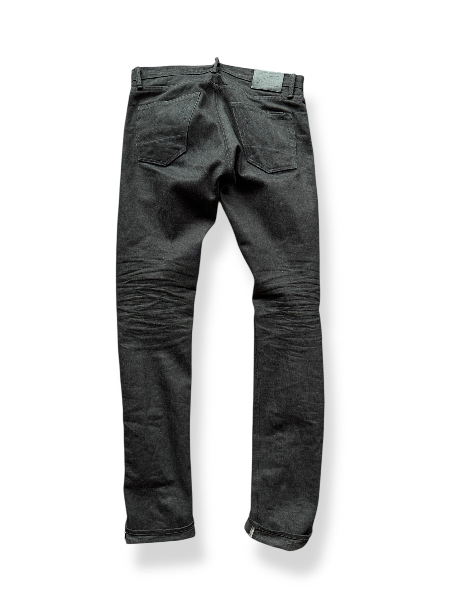 Back of Rogue Territory Black Skinny Japanese Selvedge W31