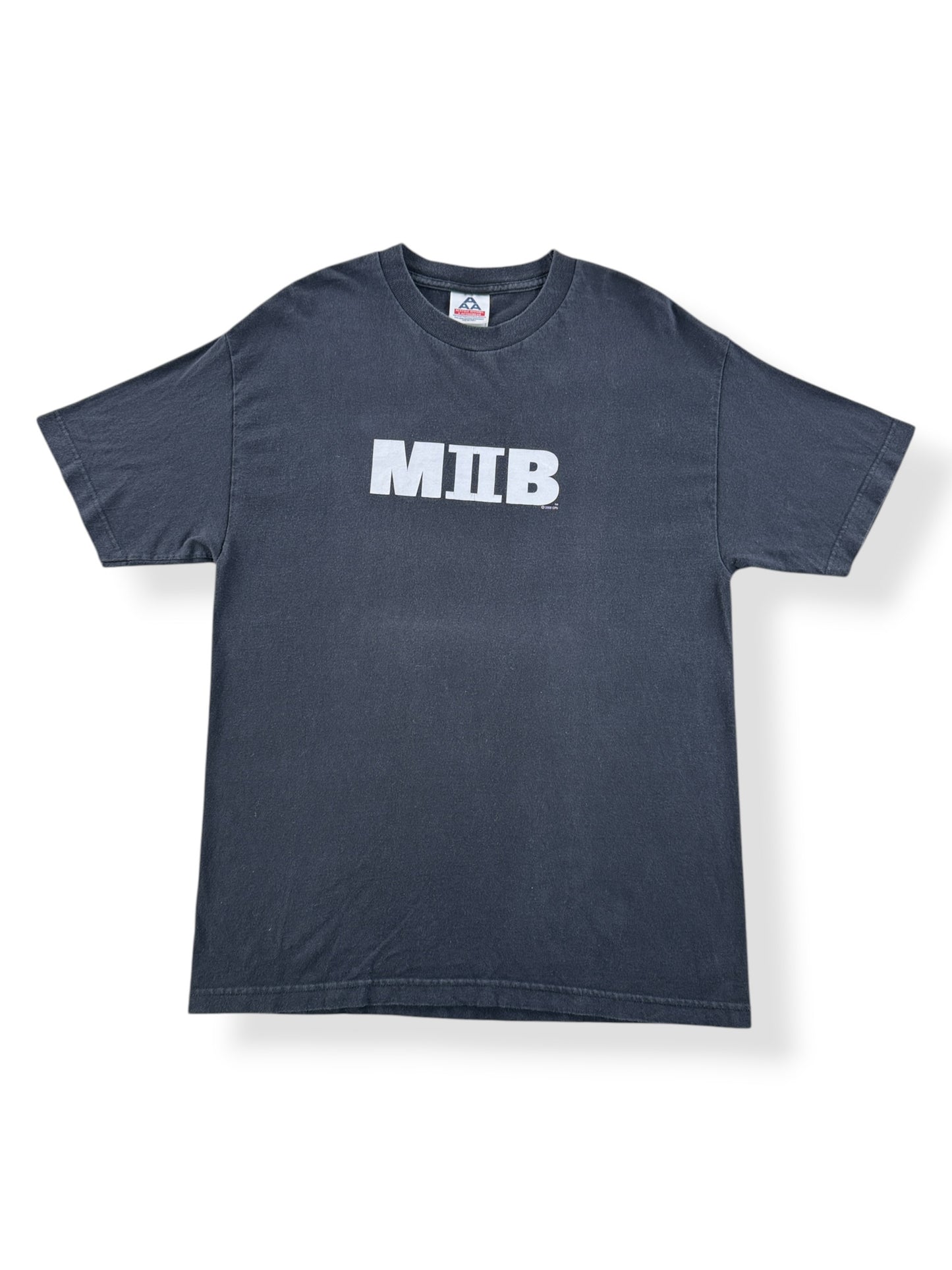 Front of Vintage Men in Black 2 Tee SZ L (Fits M)
