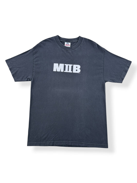 Front of Vintage Men in Black 2 Tee SZ L (Fits M)