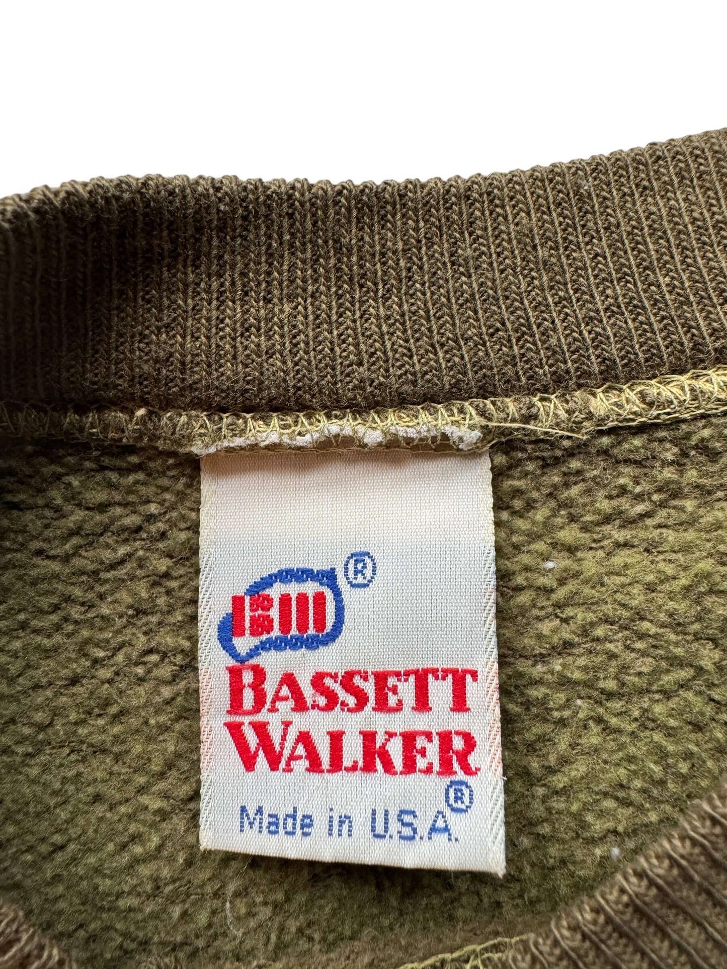 tag on Vintage Basset Walker Camo Crewneck SZ M