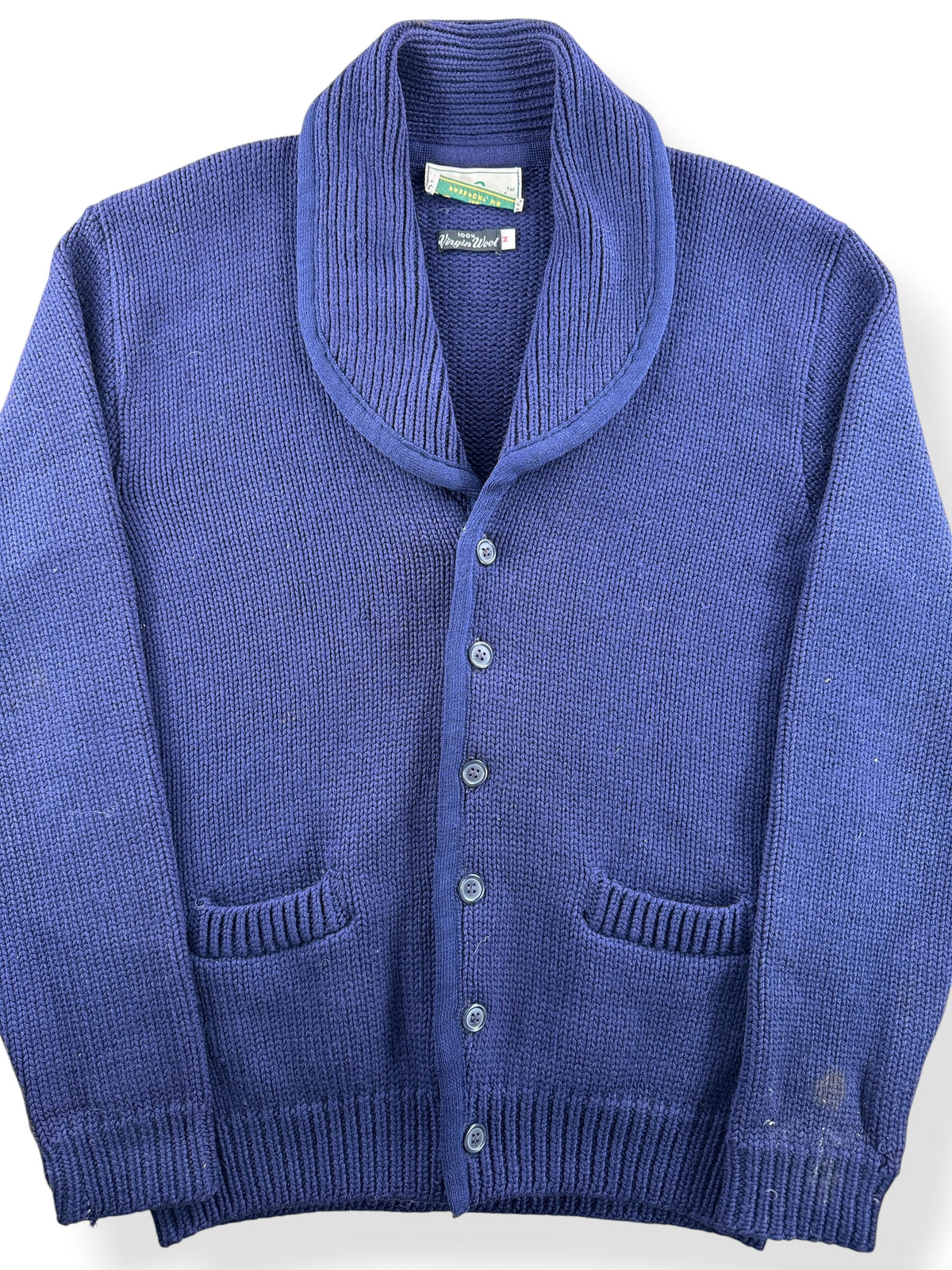 Close-up of Vintage LL Bean Script Era Cardigan SZ M