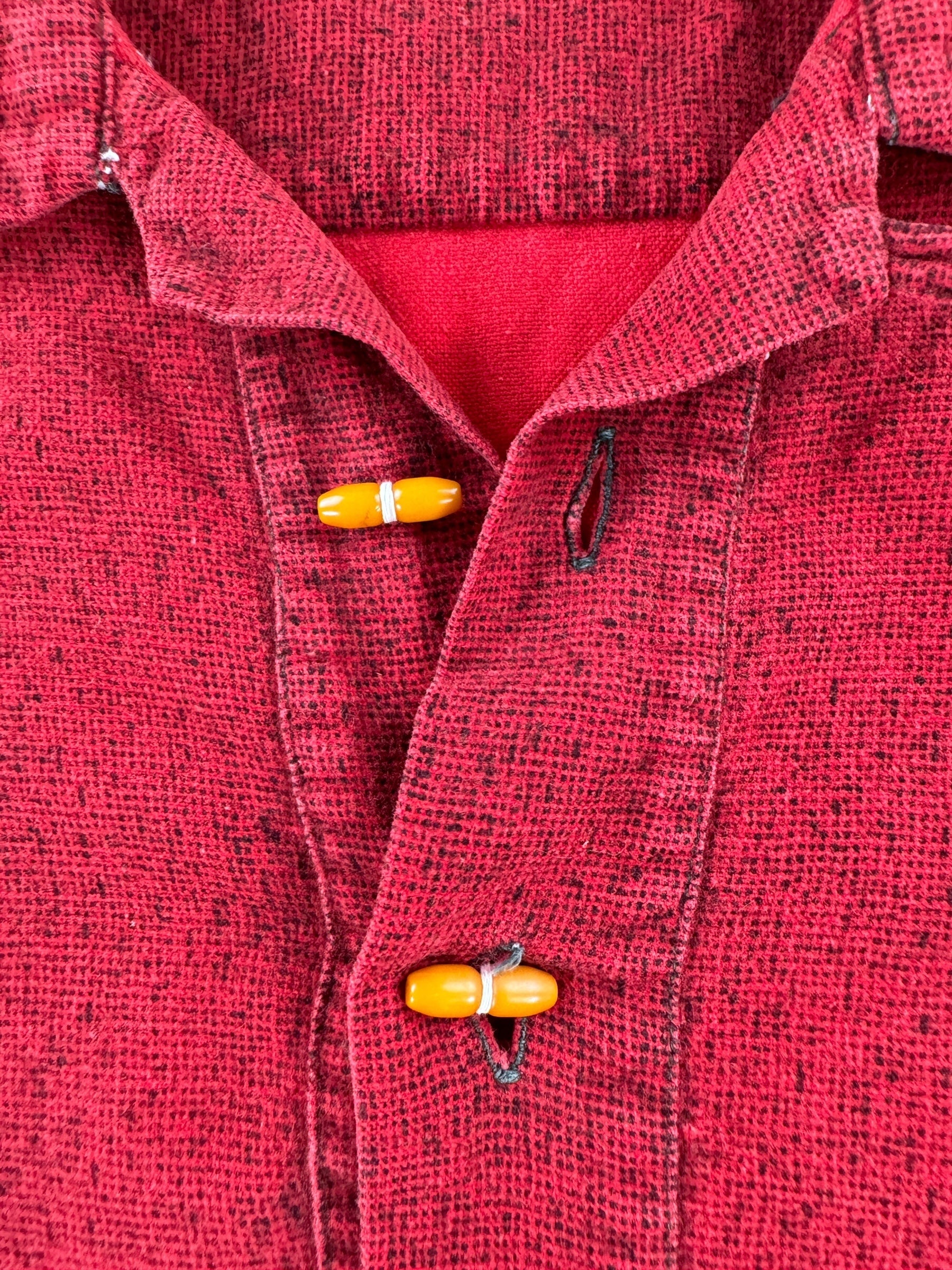 Buttons on Vintage Richman Brothers Pullover Top SZ