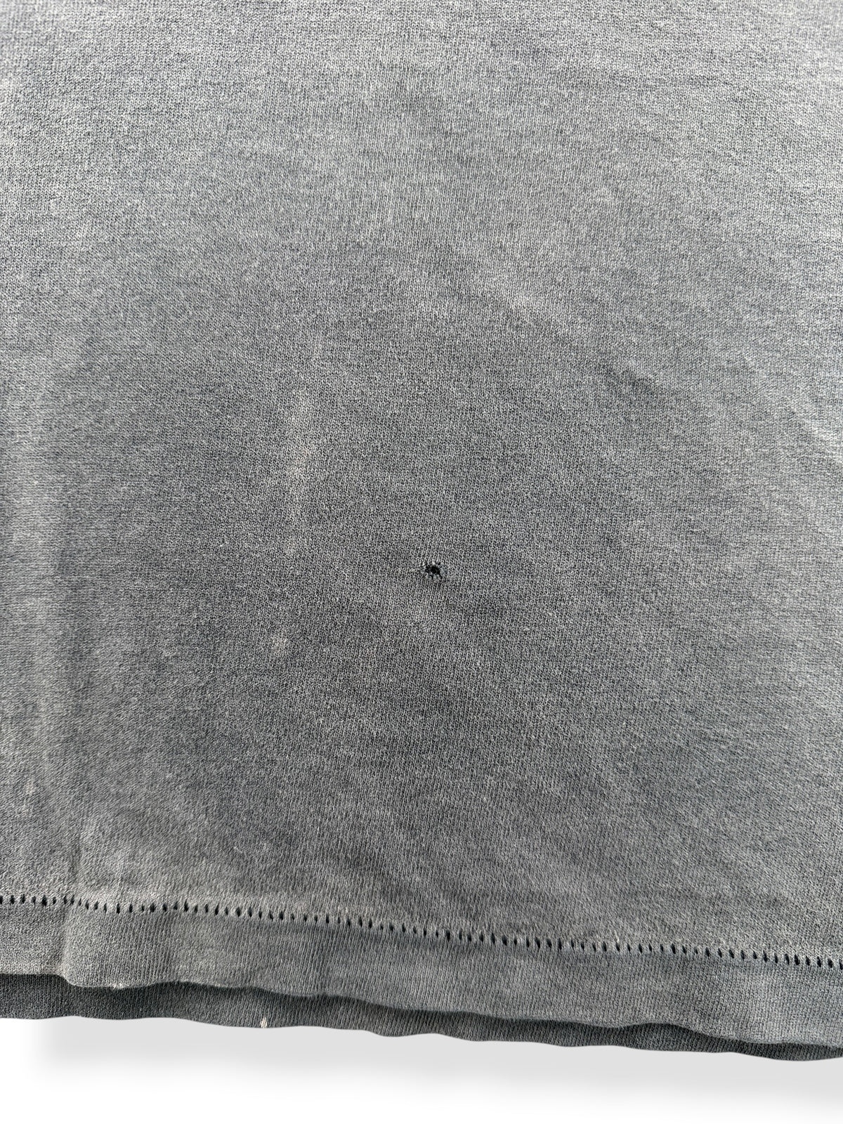 Small hole on front of Vintage Smoked Out Winston Pocket Tee SZ XL