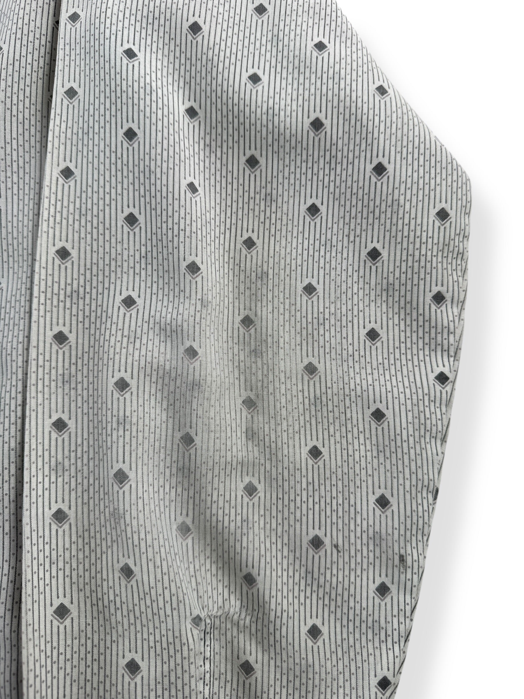 Wear on Vintage KMart Poly/Cotton Blend Button Up Shirt SZ M