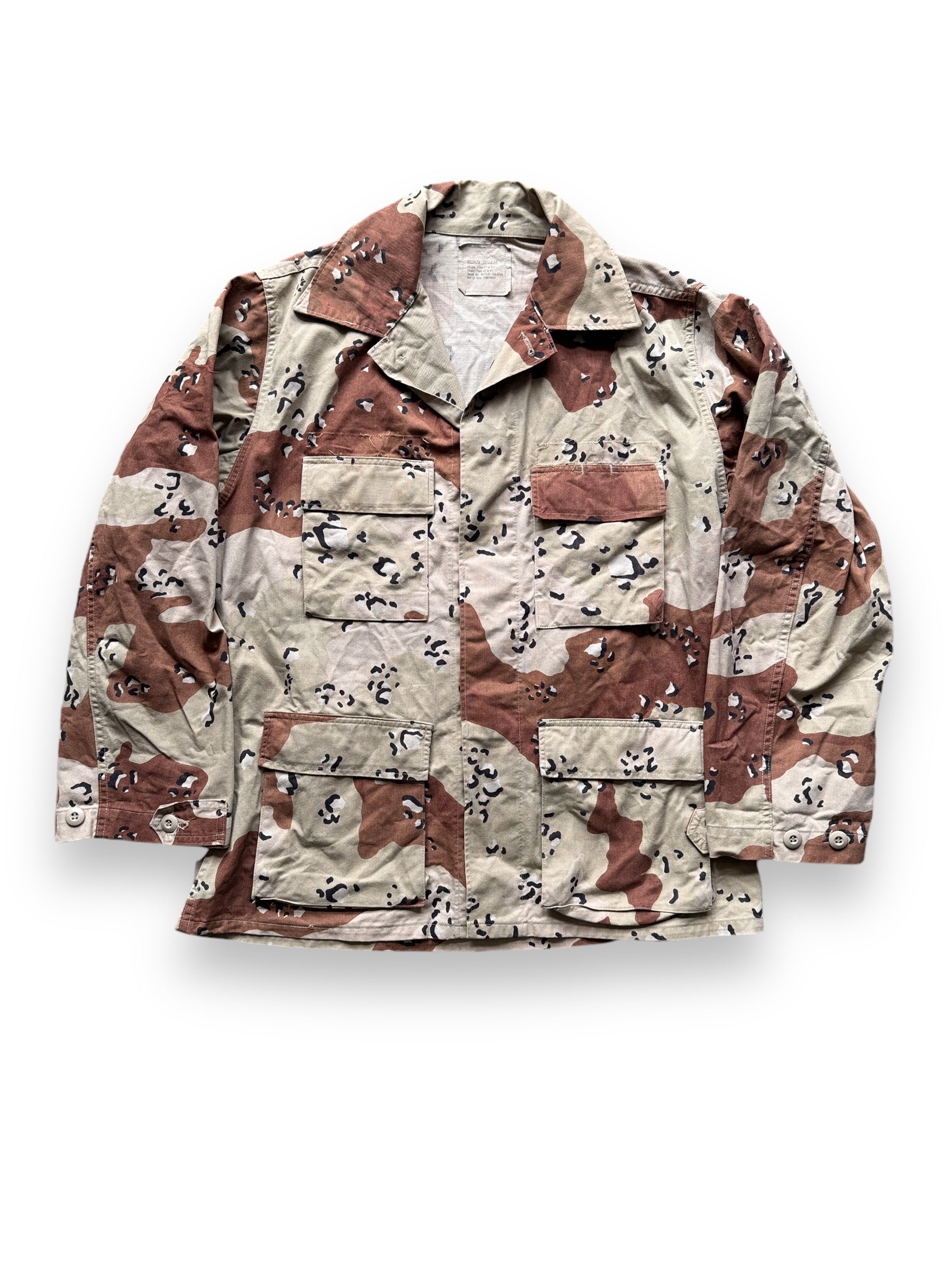 front of Vintage Chocolate Chip Desert Camo Military Top SZ M